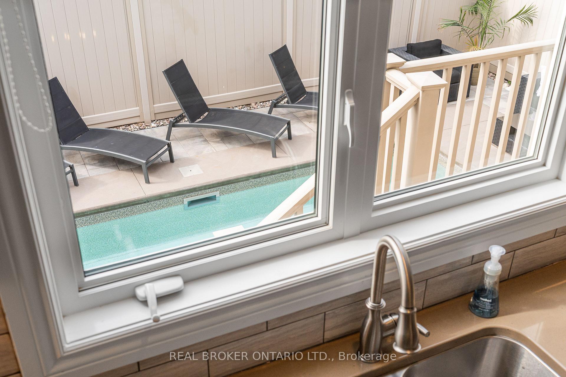 Photo 17 of 230 Rivertree Street, Ottawa, Kanata - Emerald Meadows/Trailwest — HOMEH