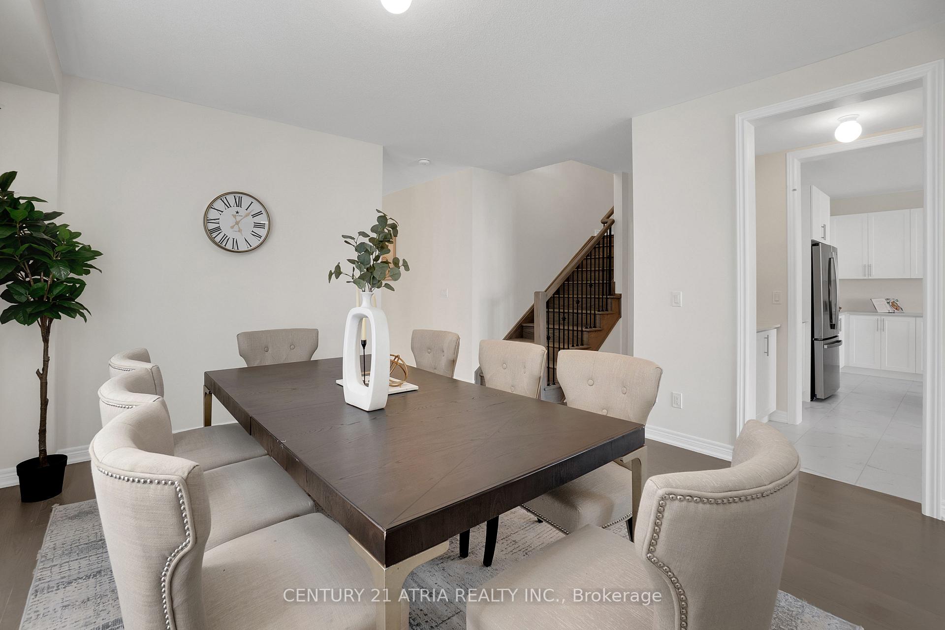 Photo 12 of 1413 Davis Loop, Innisfil, Lefroy — HOMEH