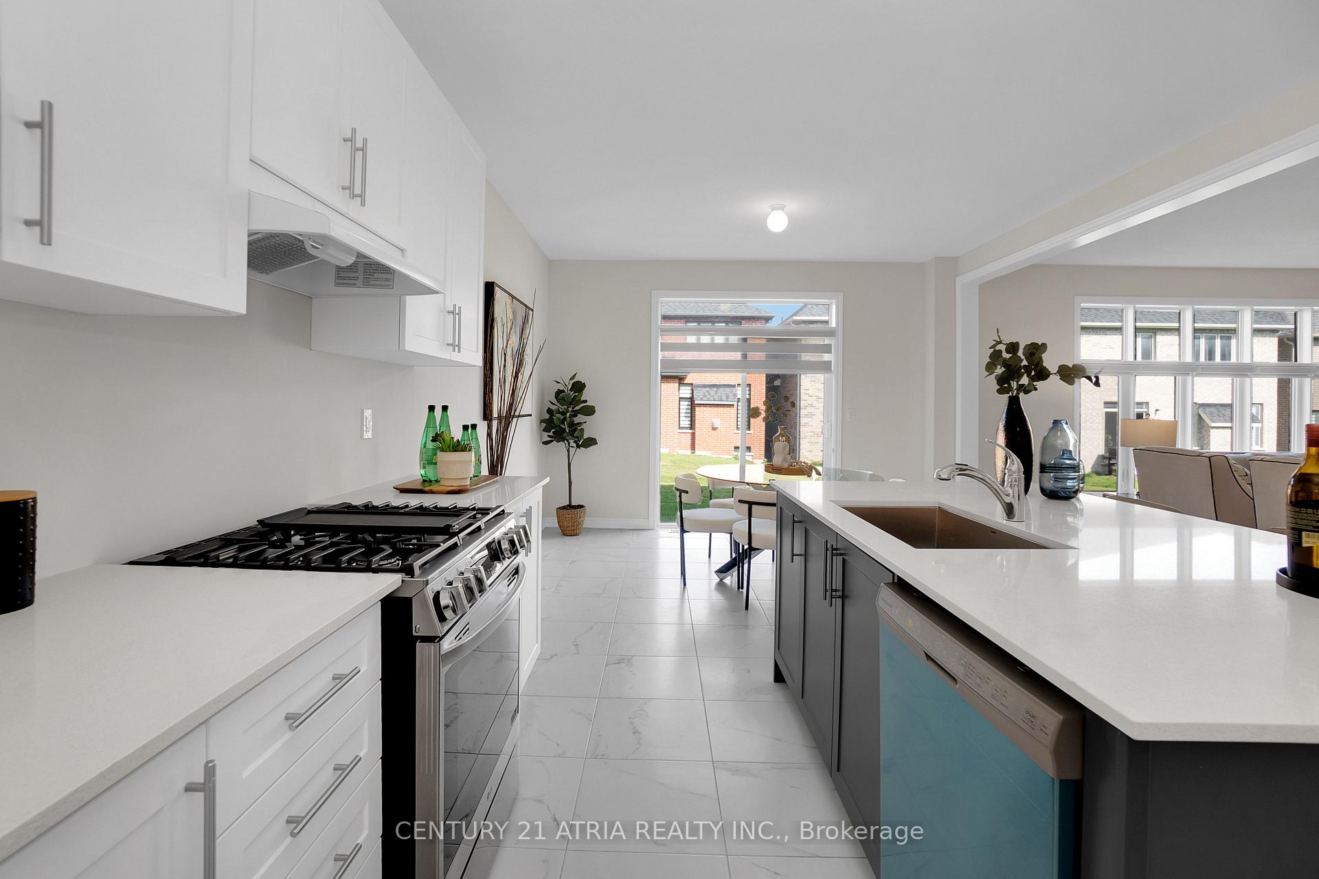 Photo 15 of 1413 Davis Loop, Innisfil, Lefroy — HOMEH