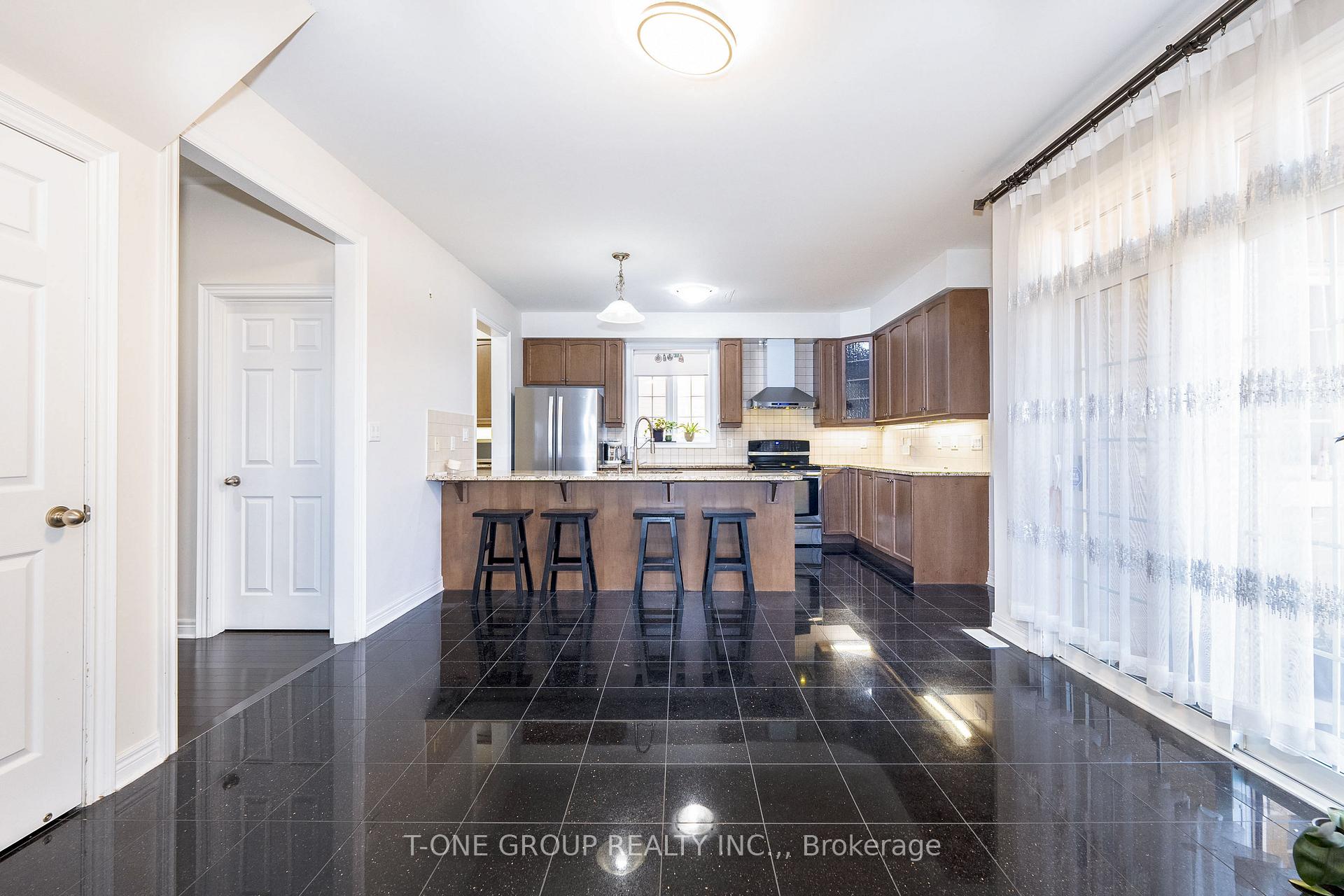 Photo 14 of 14 Annibale Drive, Markham, Cathedraltown — HOMEH