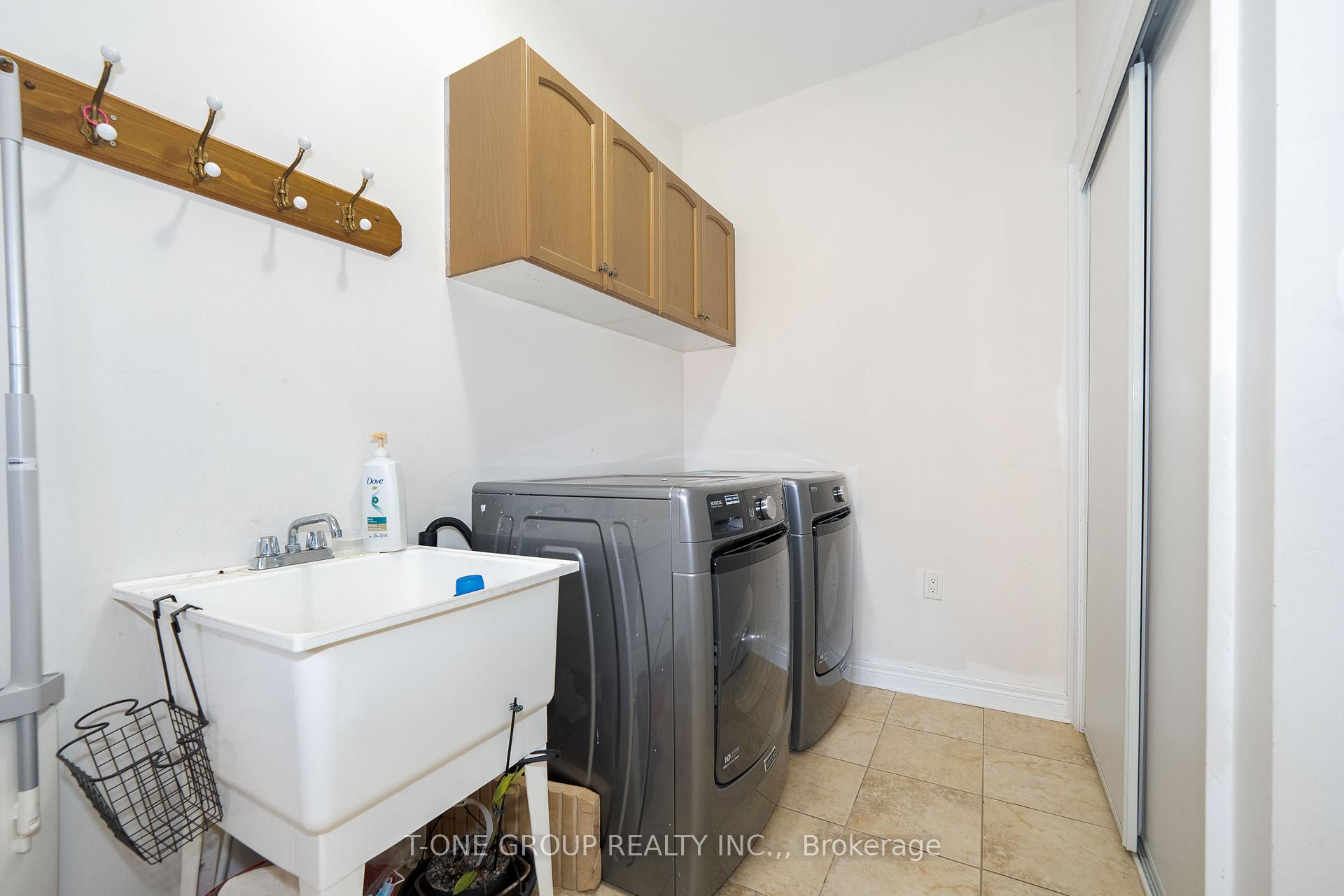 Photo 15 of 14 Annibale Drive, Markham, Cathedraltown — HOMEH