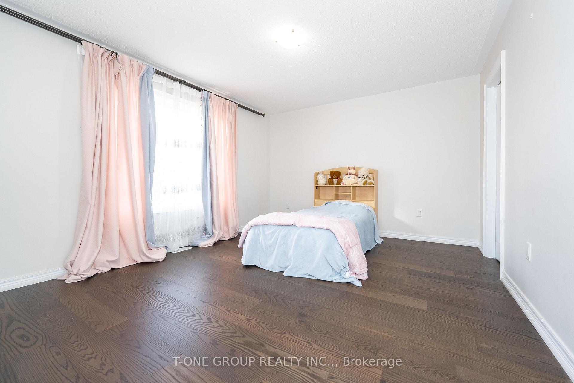 Photo 22 of 14 Annibale Drive, Markham, Cathedraltown — HOMEH