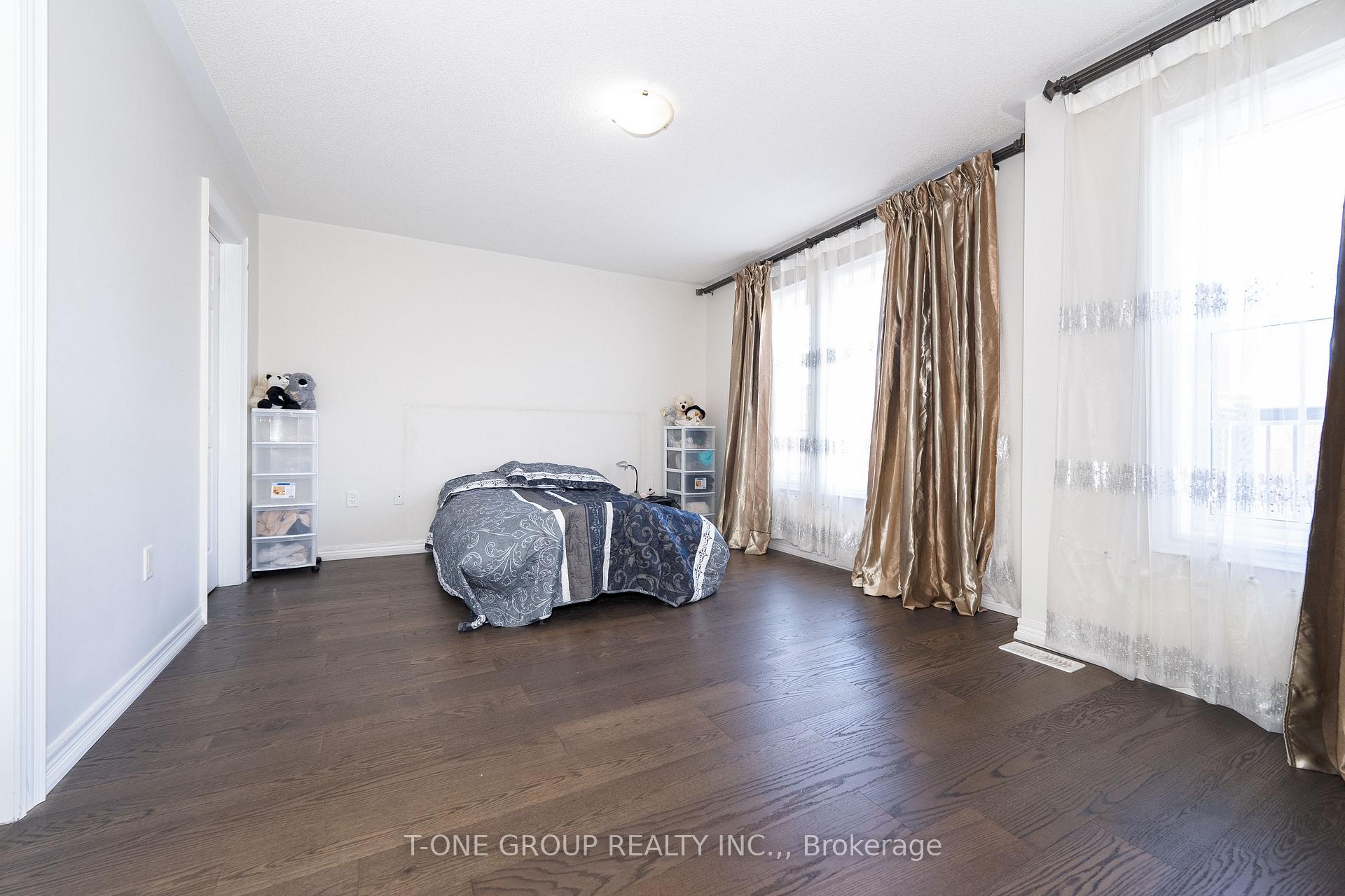 Photo 24 of 14 Annibale Drive, Markham, Cathedraltown — HOMEH