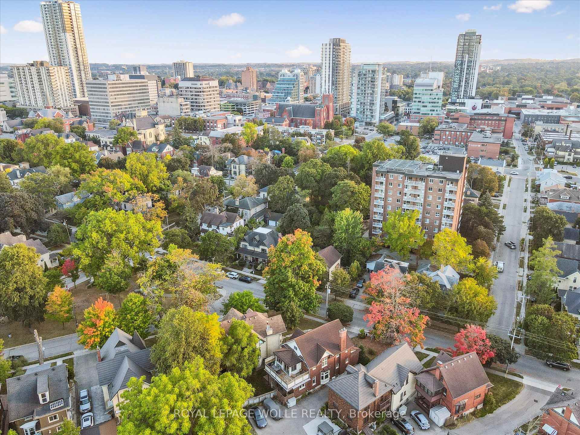 Photo 43 of 76 Ahrens Street W, Kitchener — HOMEH