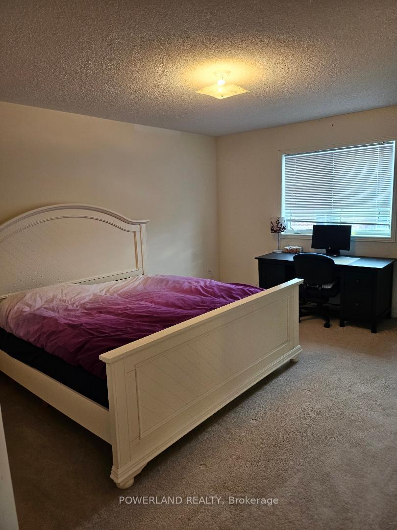 Photo 12 of 31 harriet Crescent, Markham, Rural Markham — HOMEH