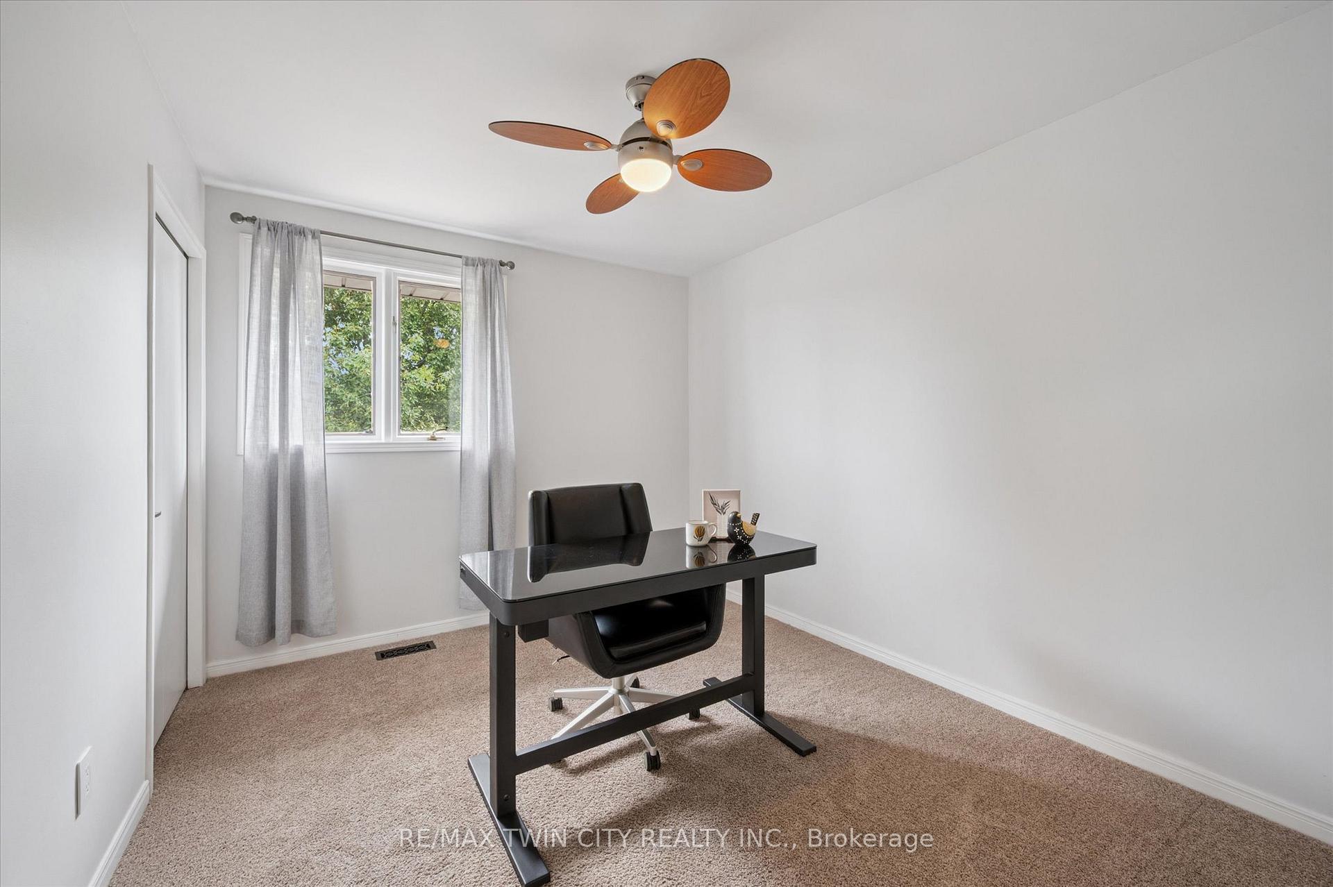 Photo 16 of 18 Westchester Place, Kitchener — HOMEH