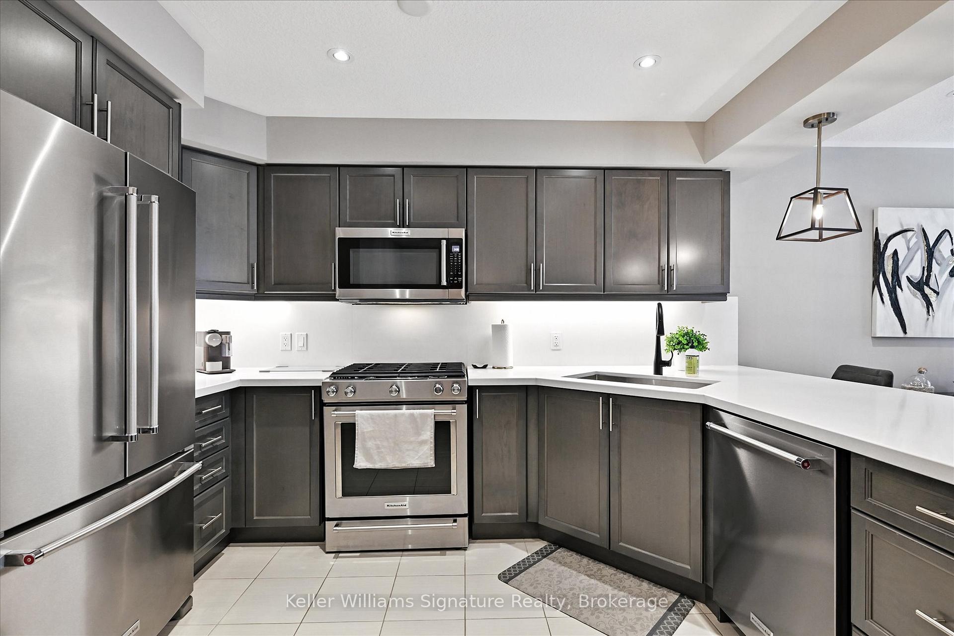 Photo 5 of 24 Cittadella Boulevard, Hamilton, Rural Glanbrook — HOMEH