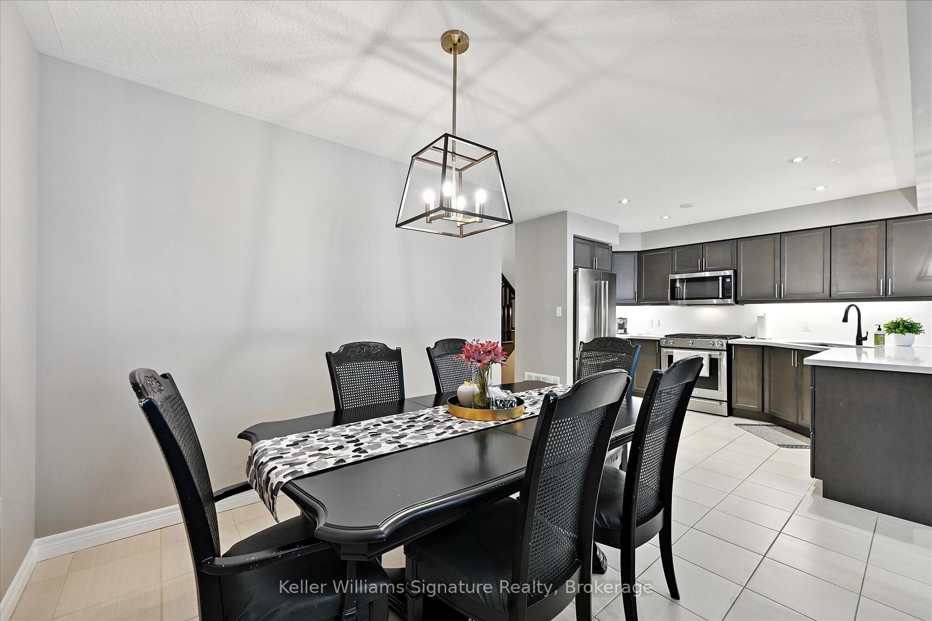 Photo 6 of 24 Cittadella Boulevard, Hamilton, Rural Glanbrook — HOMEH