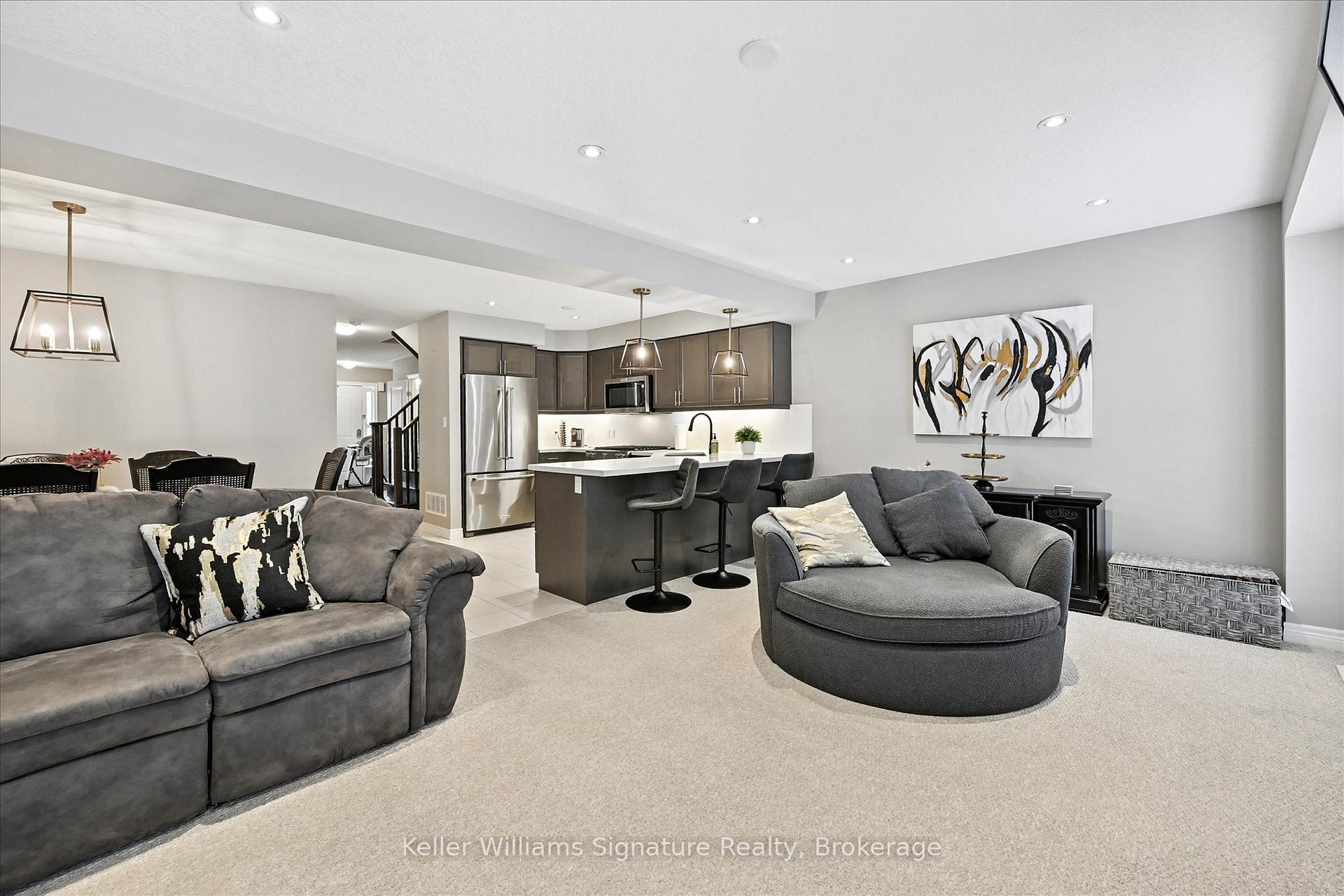 Photo 9 of 24 Cittadella Boulevard, Hamilton, Rural Glanbrook — HOMEH
