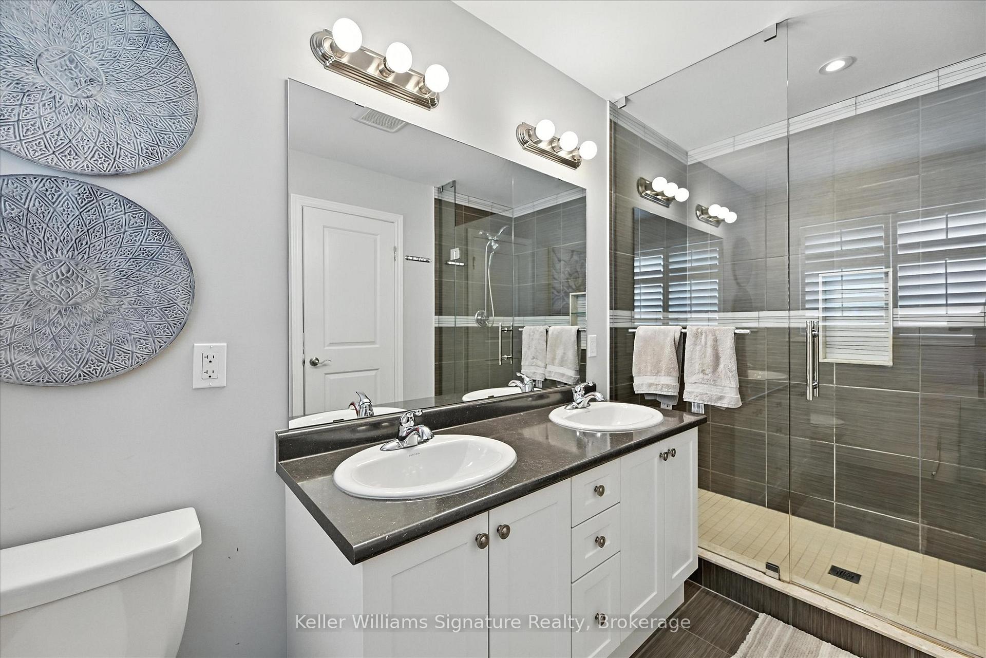 Photo 14 of 24 Cittadella Boulevard, Hamilton, Rural Glanbrook — HOMEH