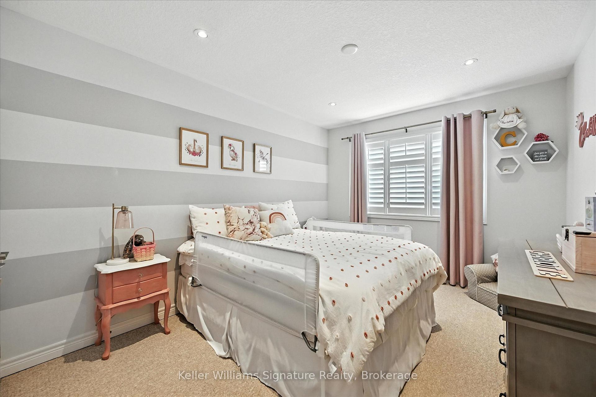 Photo 15 of 24 Cittadella Boulevard, Hamilton, Rural Glanbrook — HOMEH