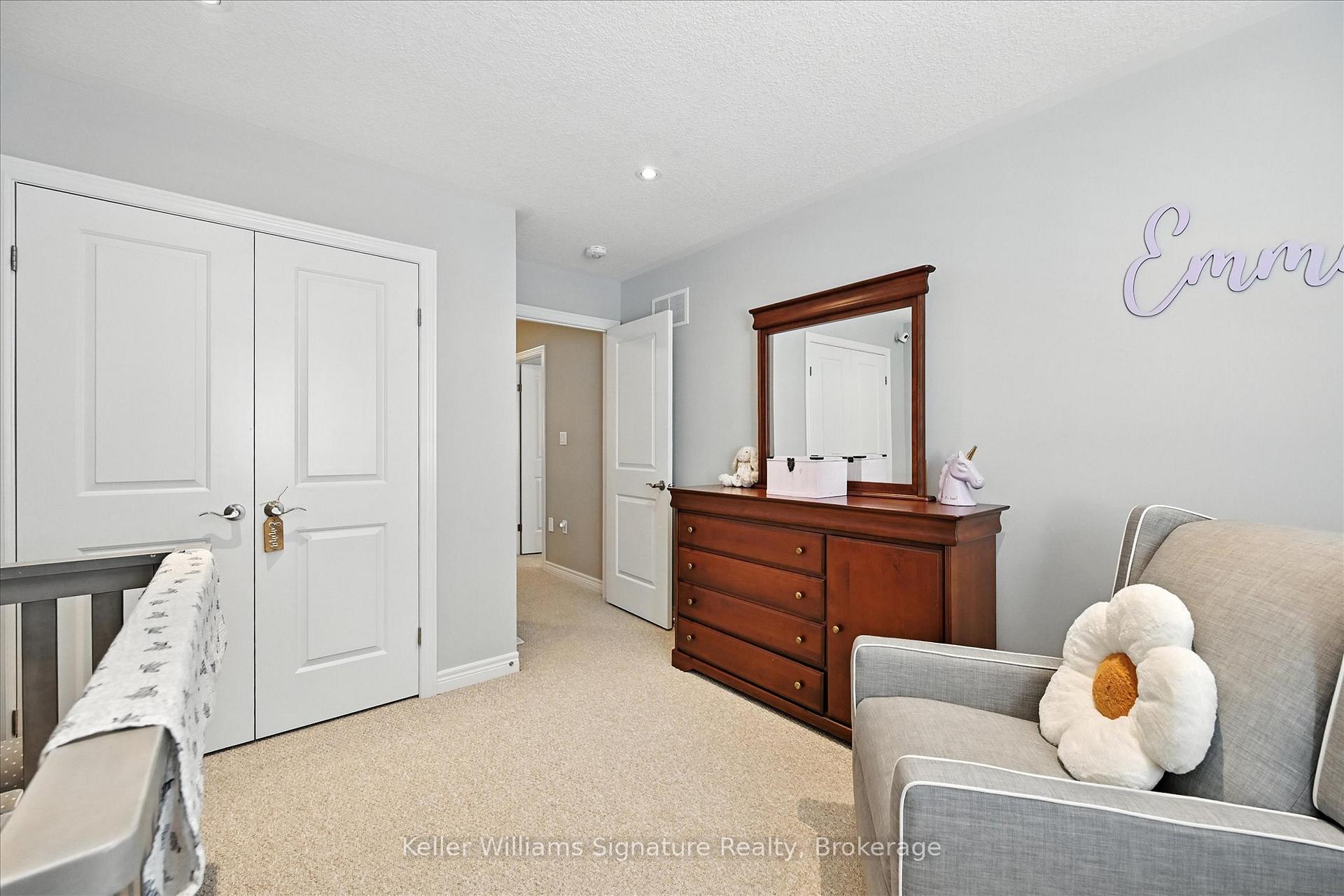 Photo 18 of 24 Cittadella Boulevard, Hamilton, Rural Glanbrook — HOMEH