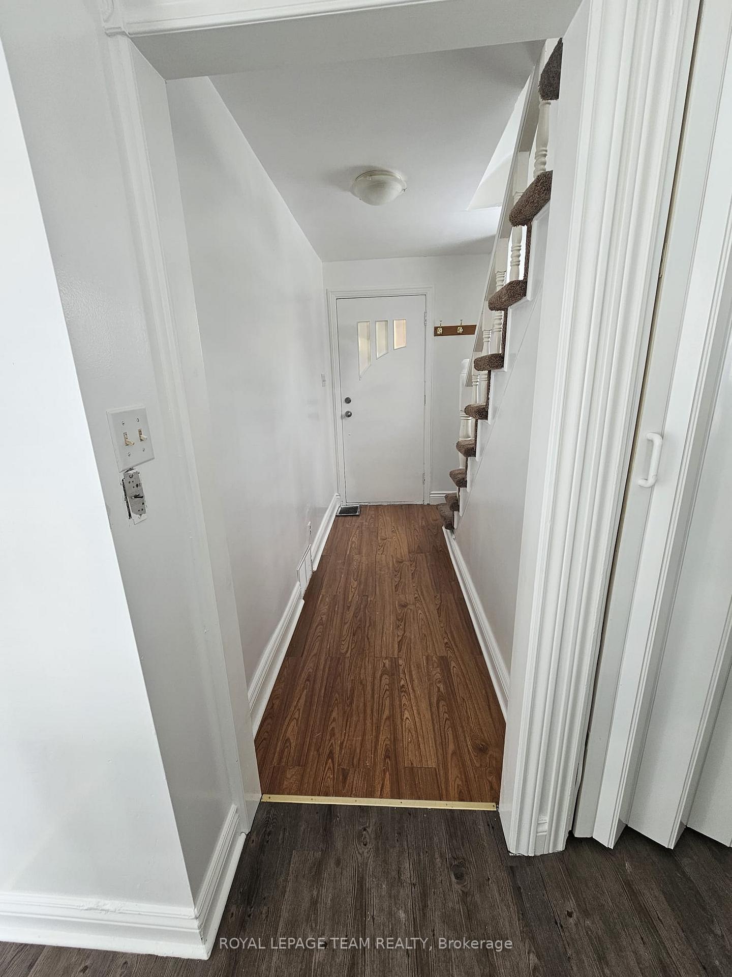 Photo 8 of 2355 Roger Stevens Drive, Ottawa, North Gower — HOMEH