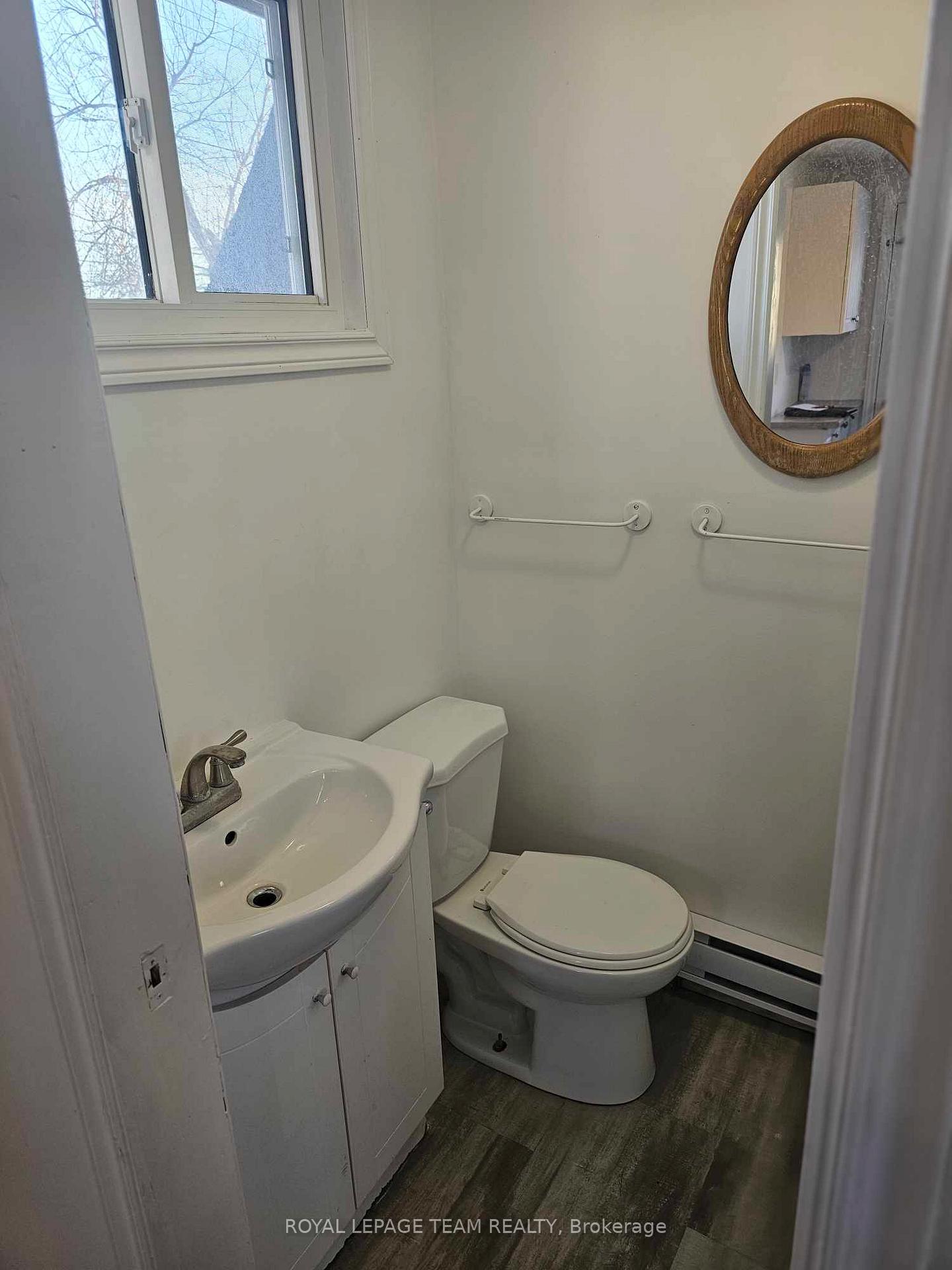 Photo 17 of 2355 Roger Stevens Drive, Ottawa, North Gower — HOMEH