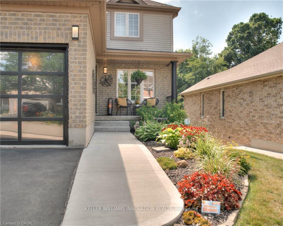 Photo 4 of 69 Hearthwood Crescent, Kitchener, Brigadoon — HOMEH