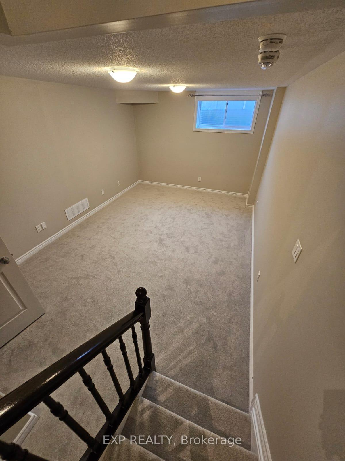 Photo 8 of 213 Halyard Way, Ottawa, Kanata - Kanata Lakes/Heritage Hills — HOMEH