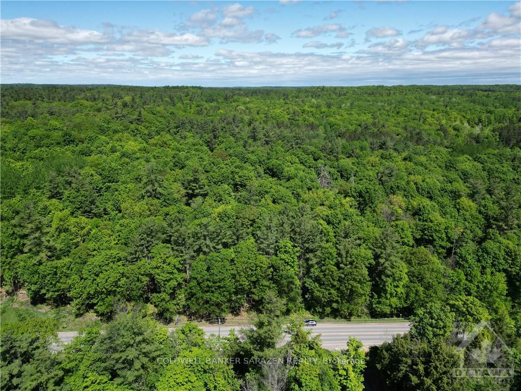 Front of 00 Calabogie Road