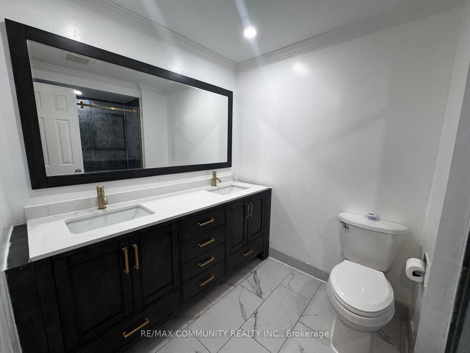 Photo 20 of 30 Dellano Street, Markham, Middlefield — HOMEH
