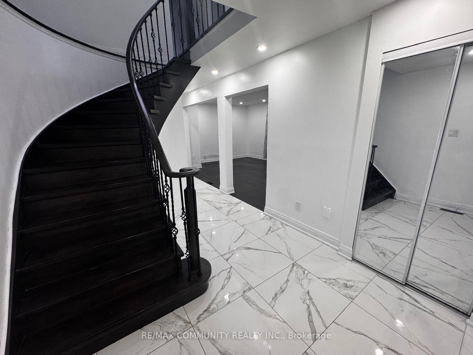 Photo 33 of 30 Dellano Street, Markham, Middlefield — HOMEH