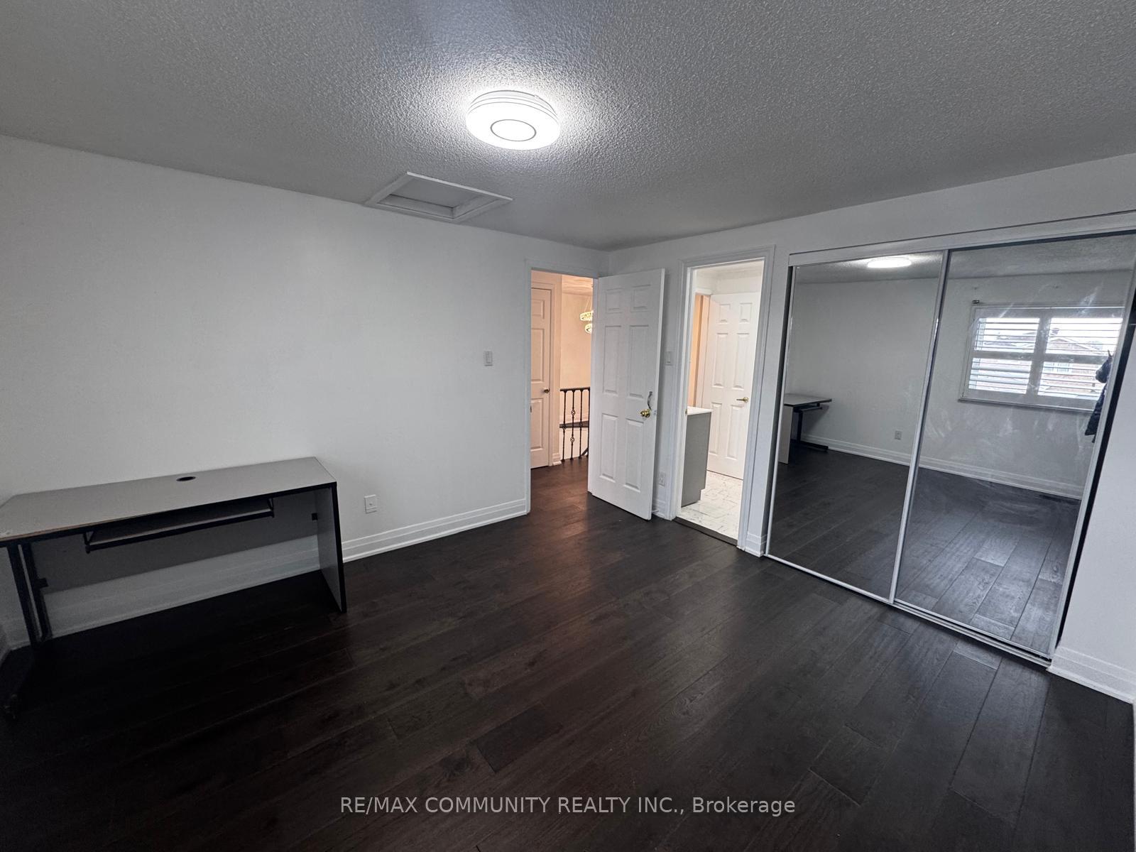 Photo 36 of 30 Dellano Street, Markham, Middlefield — HOMEH