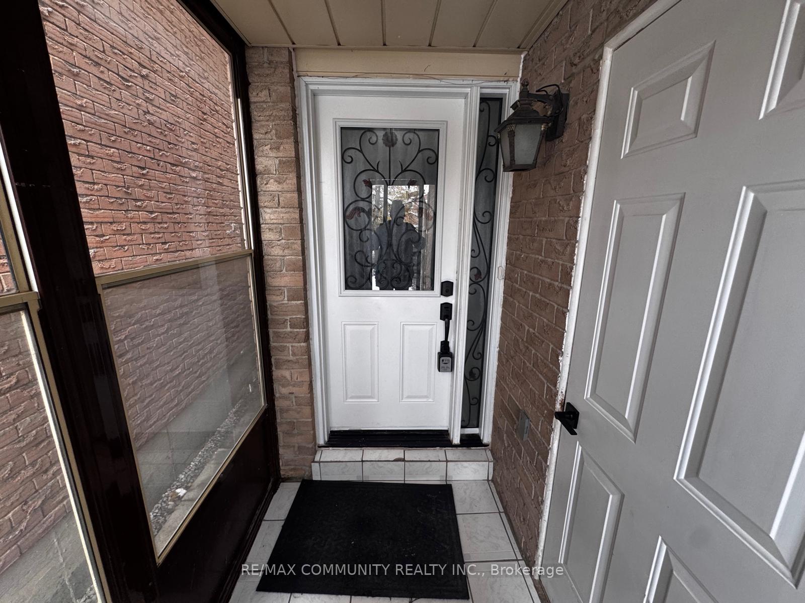 Photo 37 of 30 Dellano Street, Markham, Middlefield — HOMEH