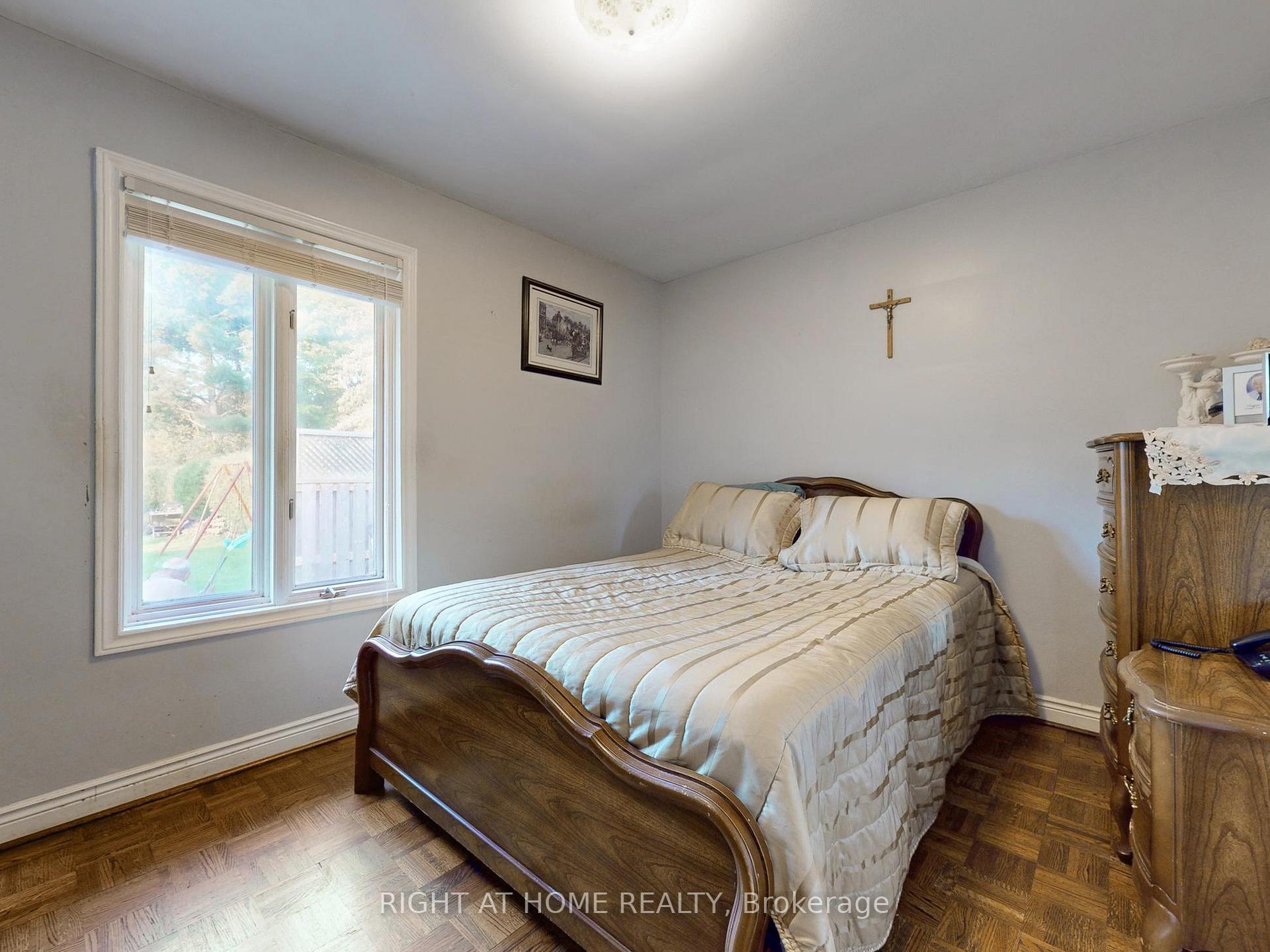 Photo 18 of 40 William Street, King, King City — HOMEH