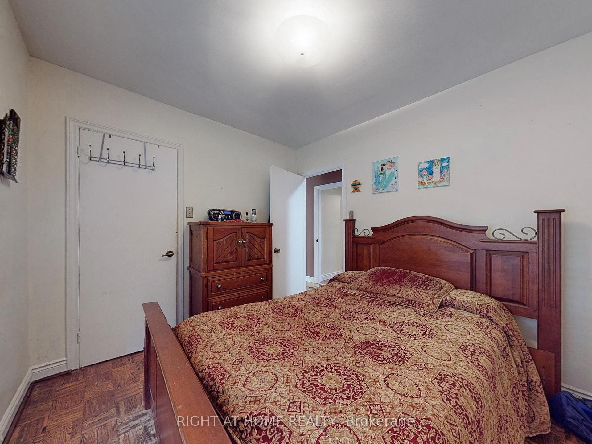 Photo 20 of 40 William Street, King, King City — HOMEH