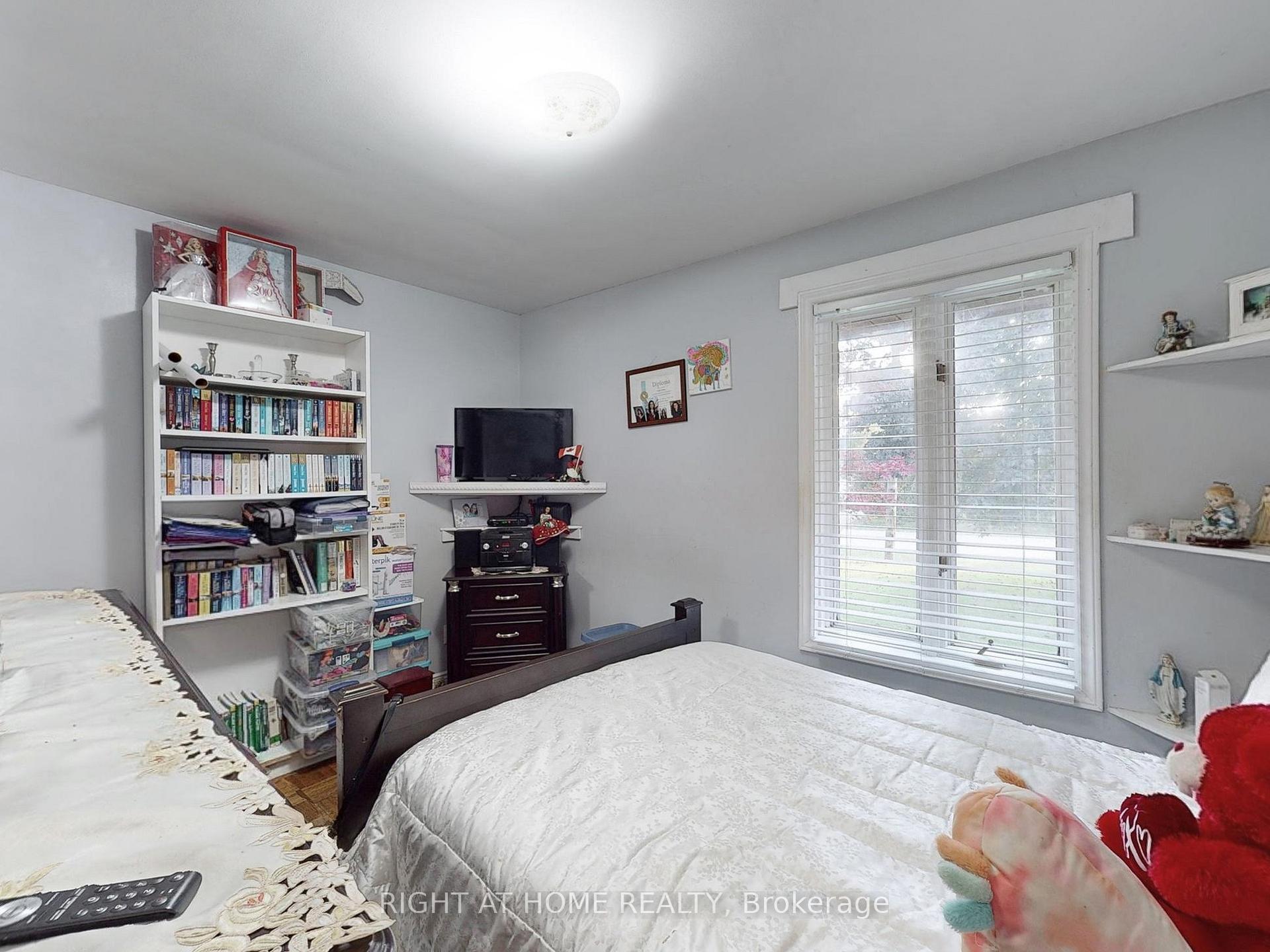 Photo 21 of 40 William Street, King, King City — HOMEH