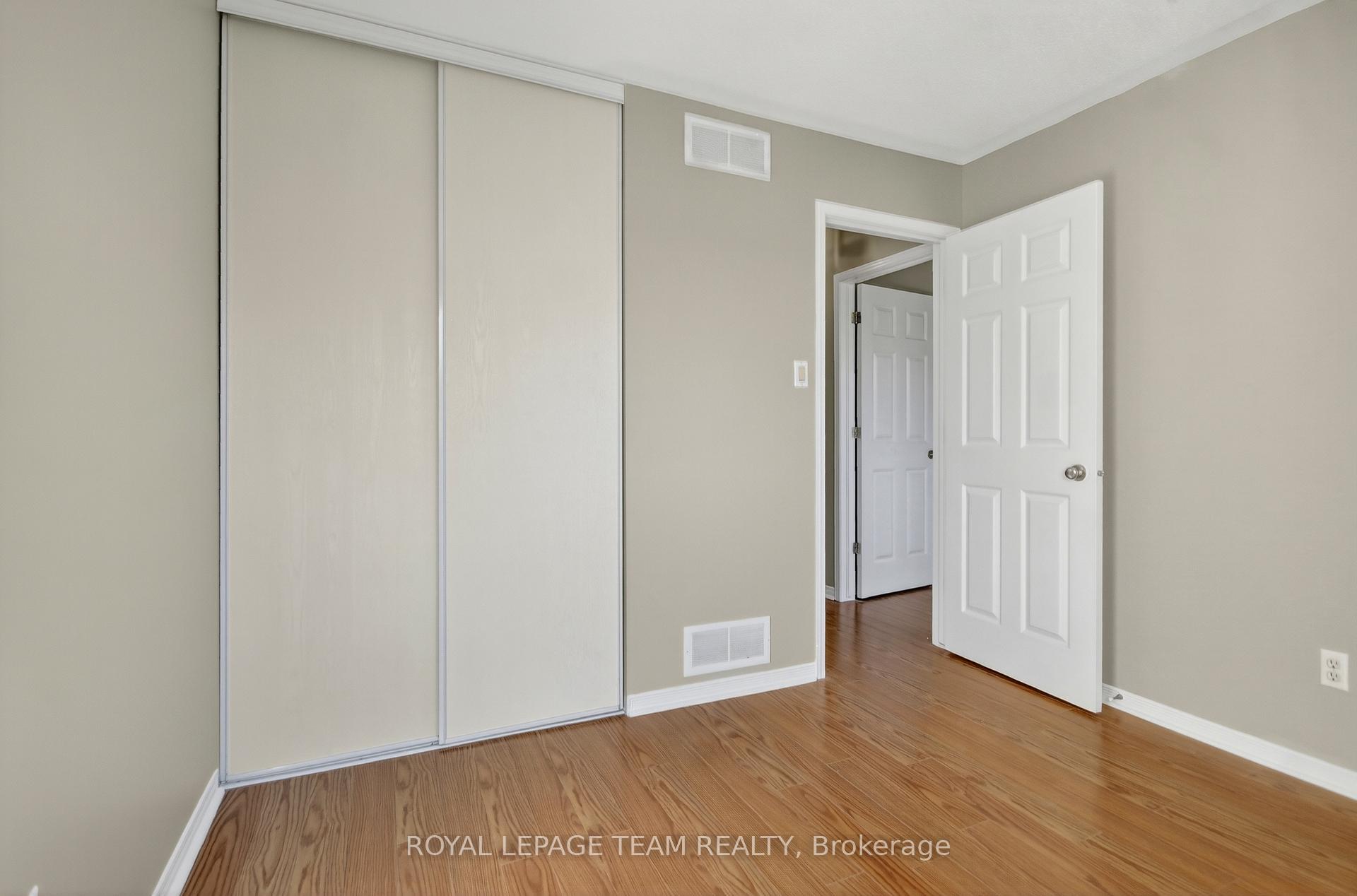 Photo 34 of 24 Hemlo Crescent, Ottawa, Kanata - Kanata Lakes/Heritage Hills — HOMEH