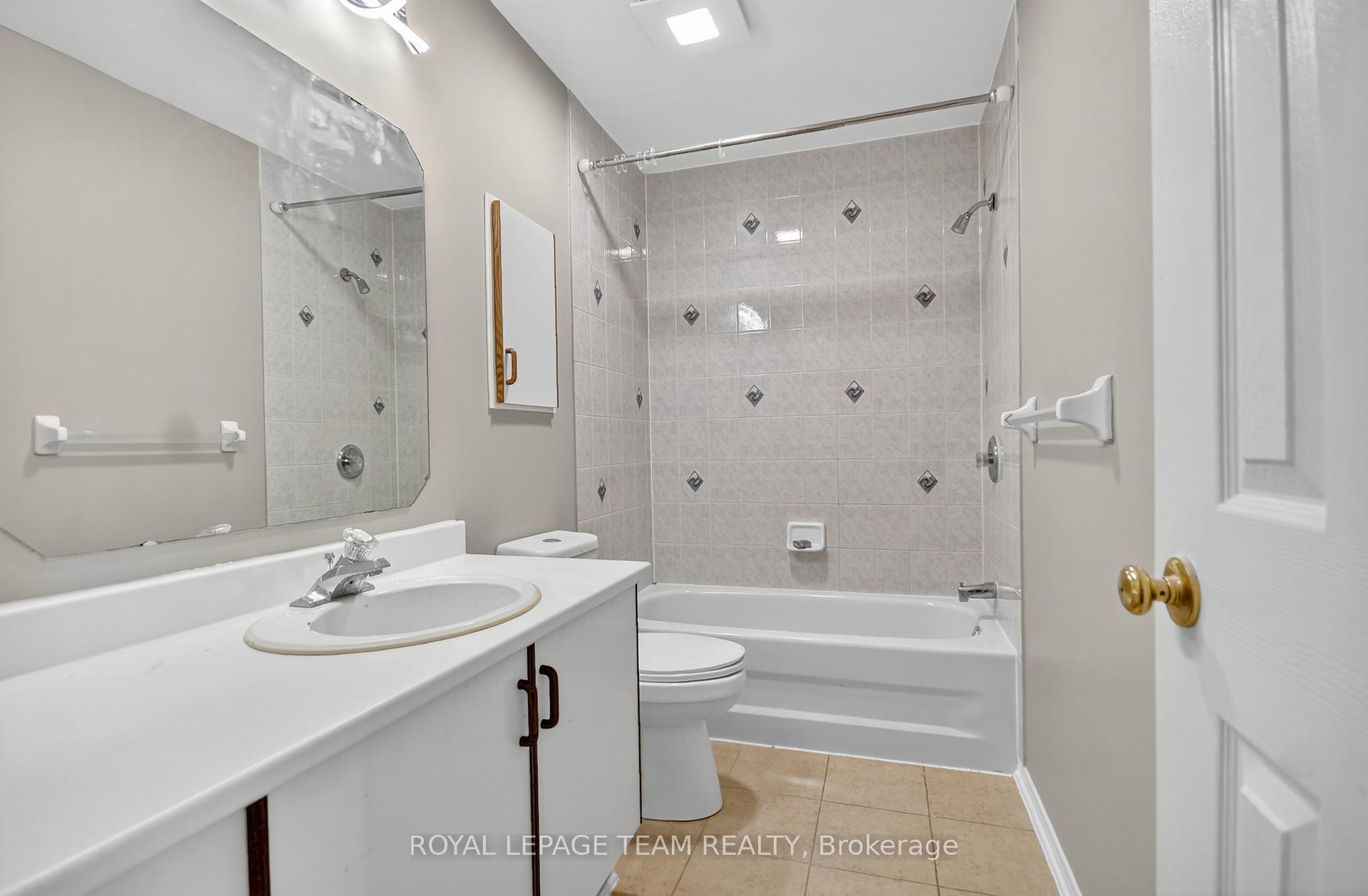 Photo 35 of 24 Hemlo Crescent, Ottawa, Kanata - Kanata Lakes/Heritage Hills — HOMEH