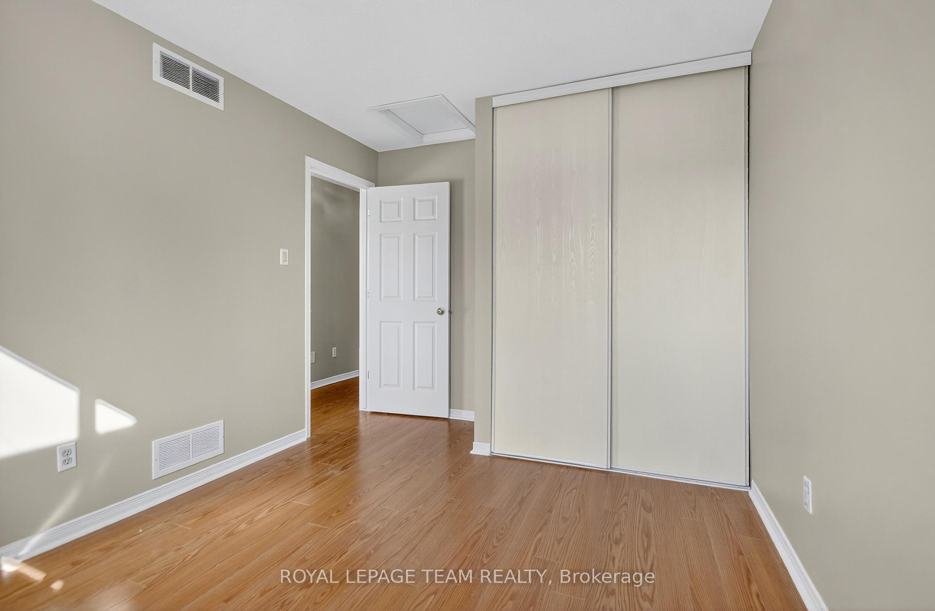 Photo 38 of 24 Hemlo Crescent, Ottawa, Kanata - Kanata Lakes/Heritage Hills — HOMEH