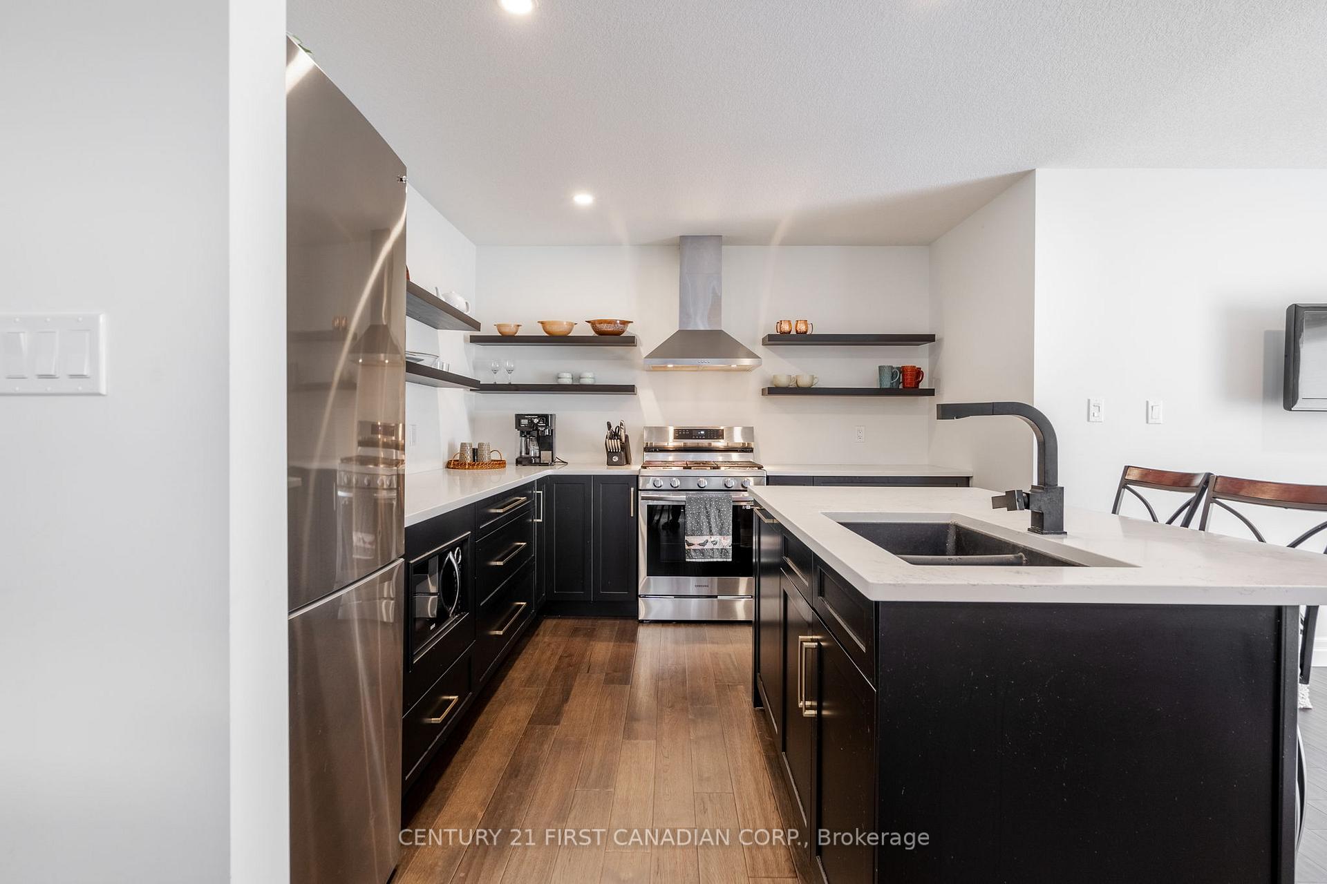 Photo 10 of 125 Gilmour Drive, Lucan Biddulph, Lucan — HOMEH
