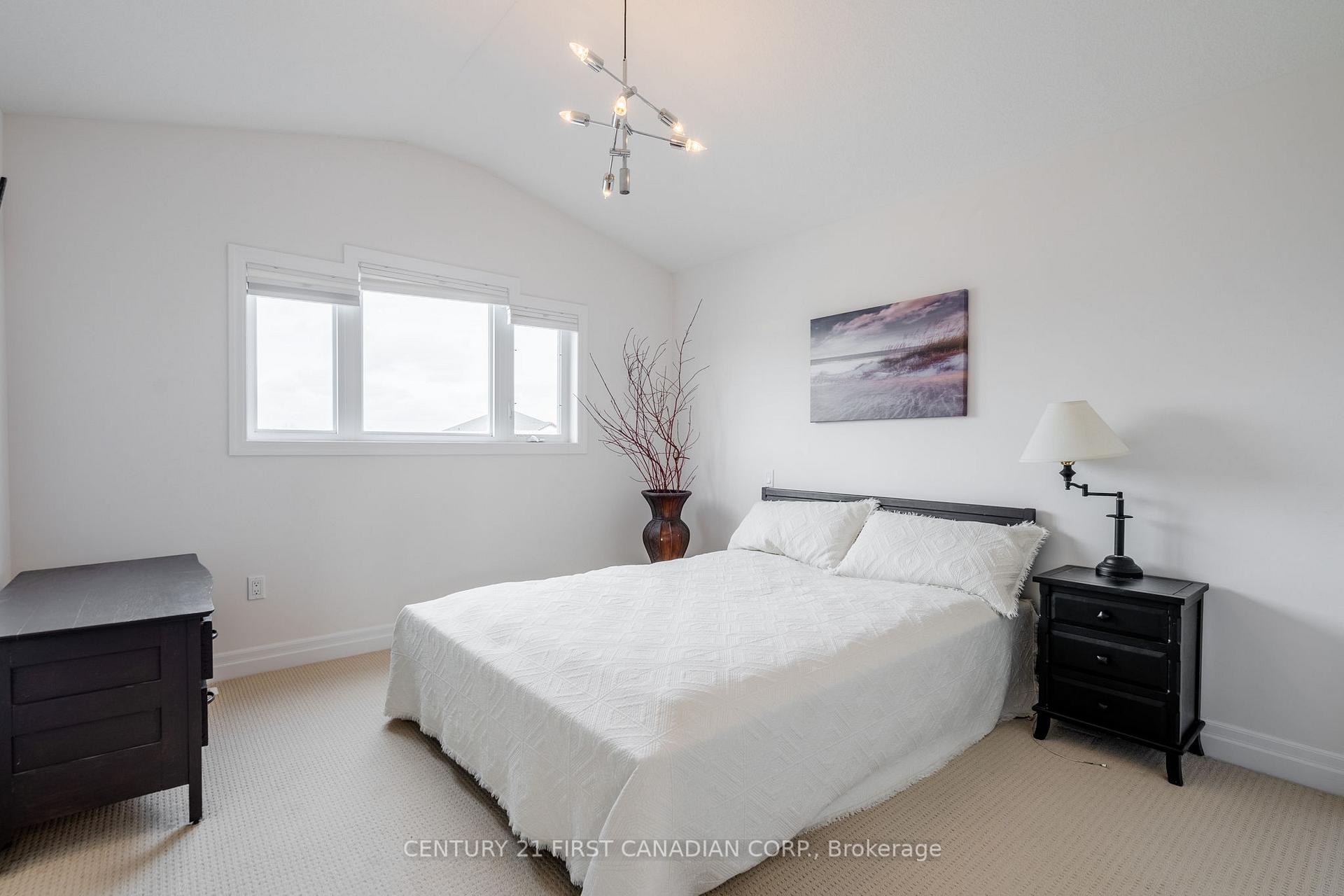 Photo 27 of 125 Gilmour Drive, Lucan Biddulph, Lucan — HOMEH