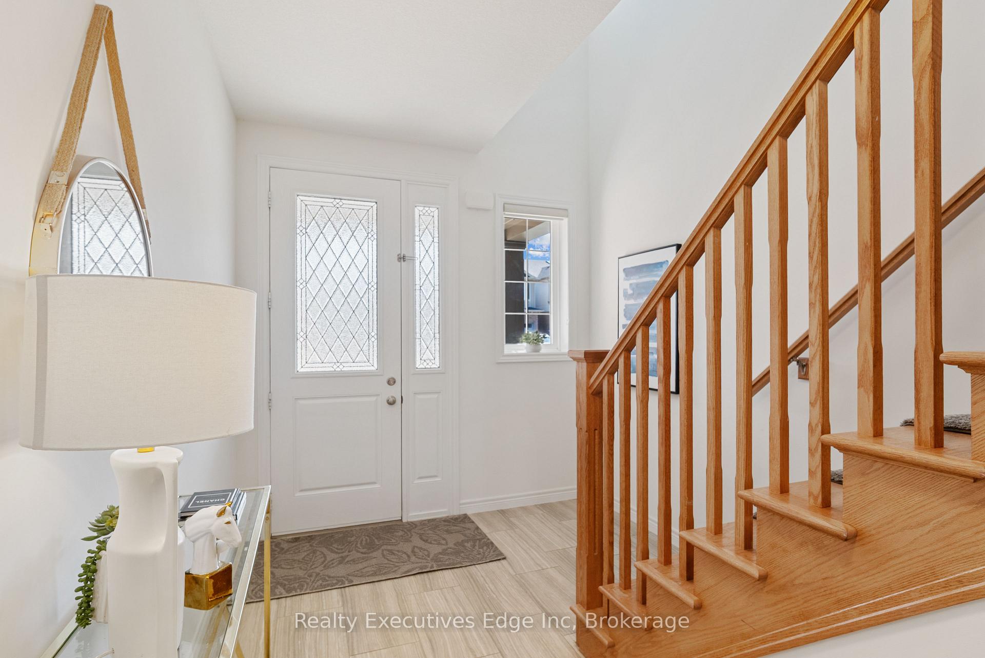 Photo 5 of 145 Rivertrail Avenue, Kitchener — HOMEH