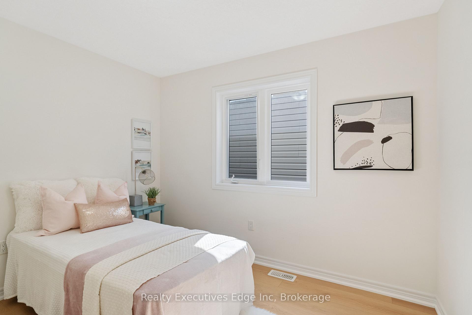 Photo 35 of 145 Rivertrail Avenue, Kitchener — HOMEH