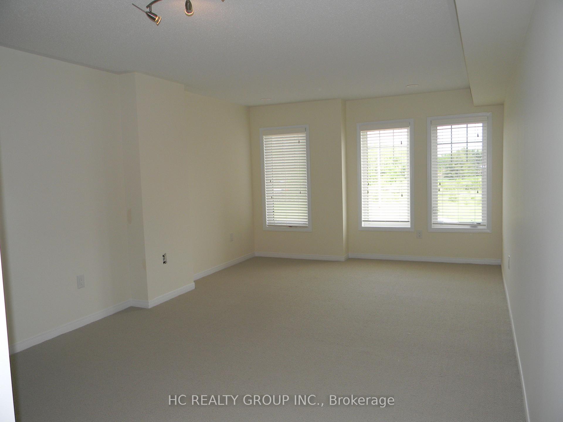 Photo 3 of 5259 Major Mackenzie Drive E, Markham, Berczy — HOMEH