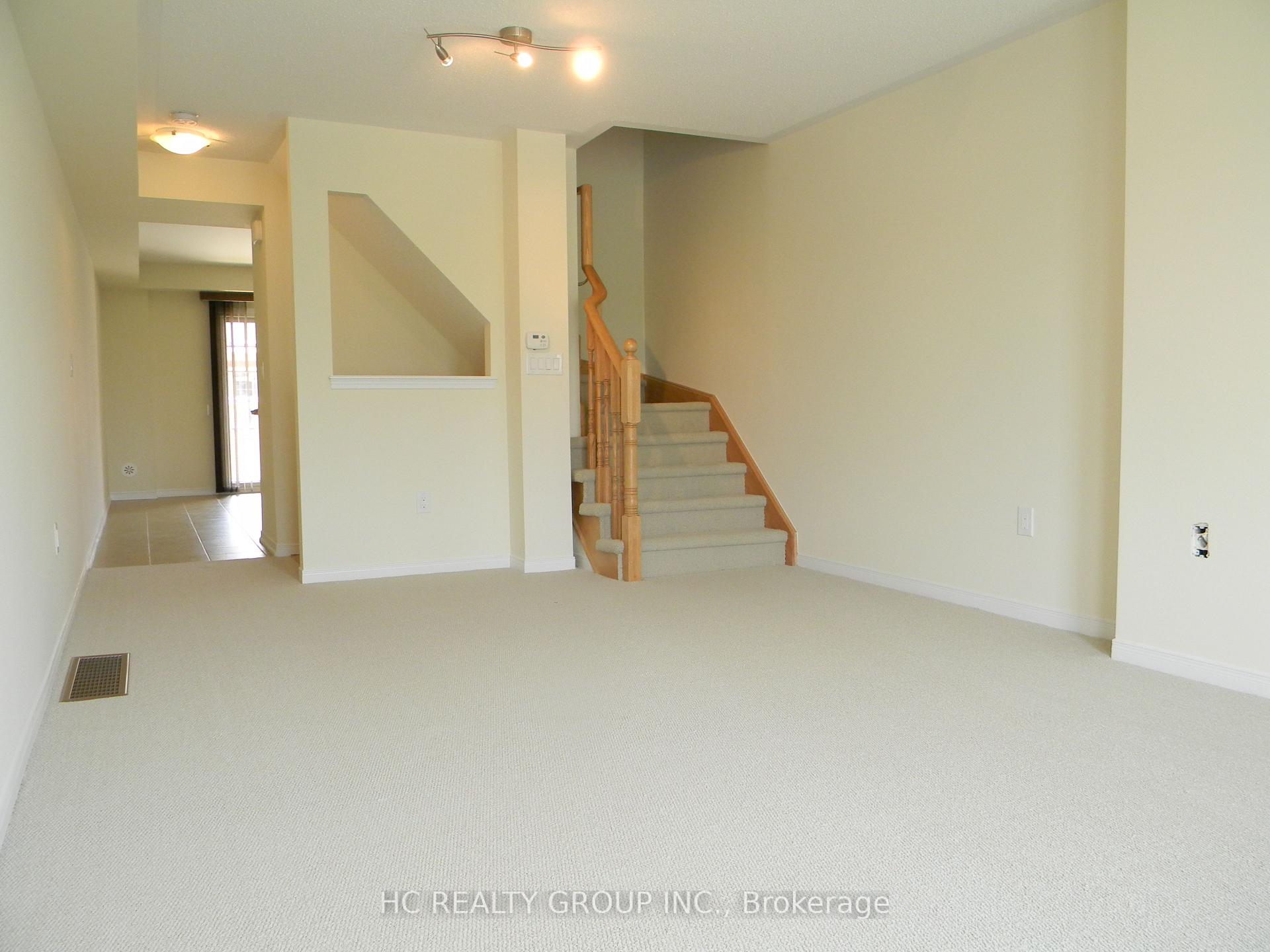 Photo 4 of 5259 Major Mackenzie Drive E, Markham, Berczy — HOMEH