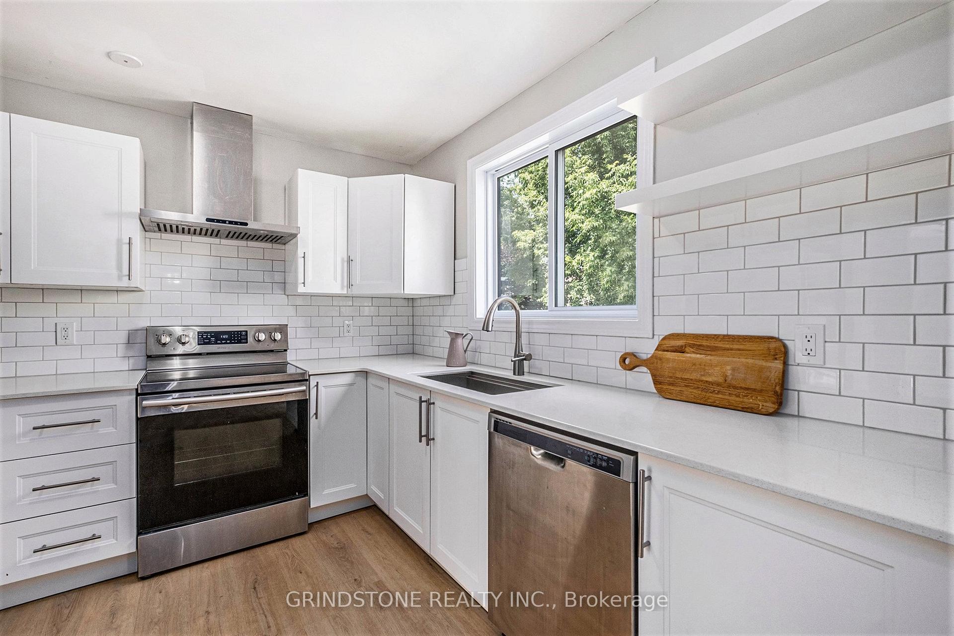 Photo 9 of 3 Winchester Drive, Ottawa, Kanata - Glencairn/Hazeldean — HOMEH