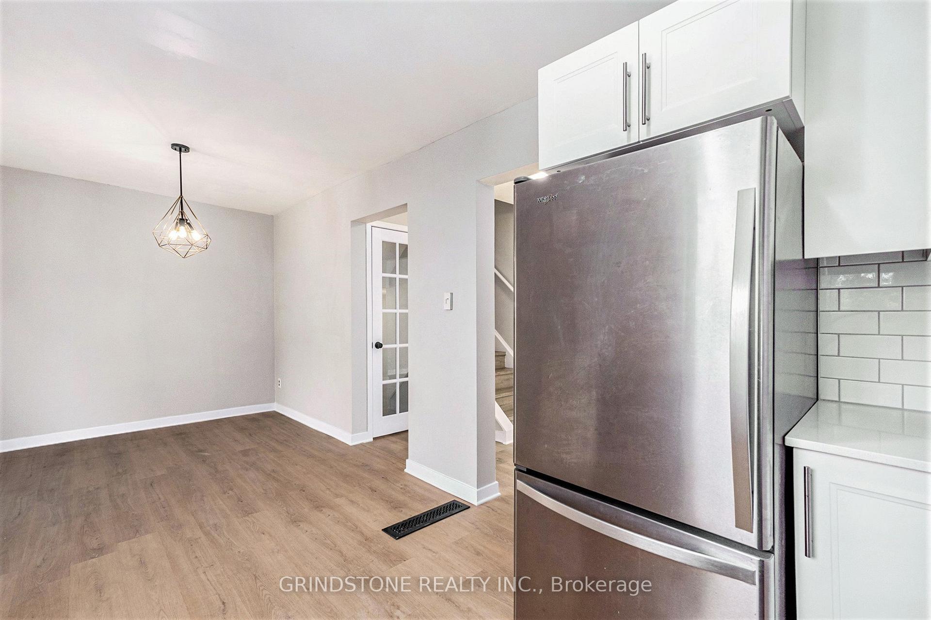 Photo 11 of 3 Winchester Drive, Ottawa, Kanata - Glencairn/Hazeldean — HOMEH
