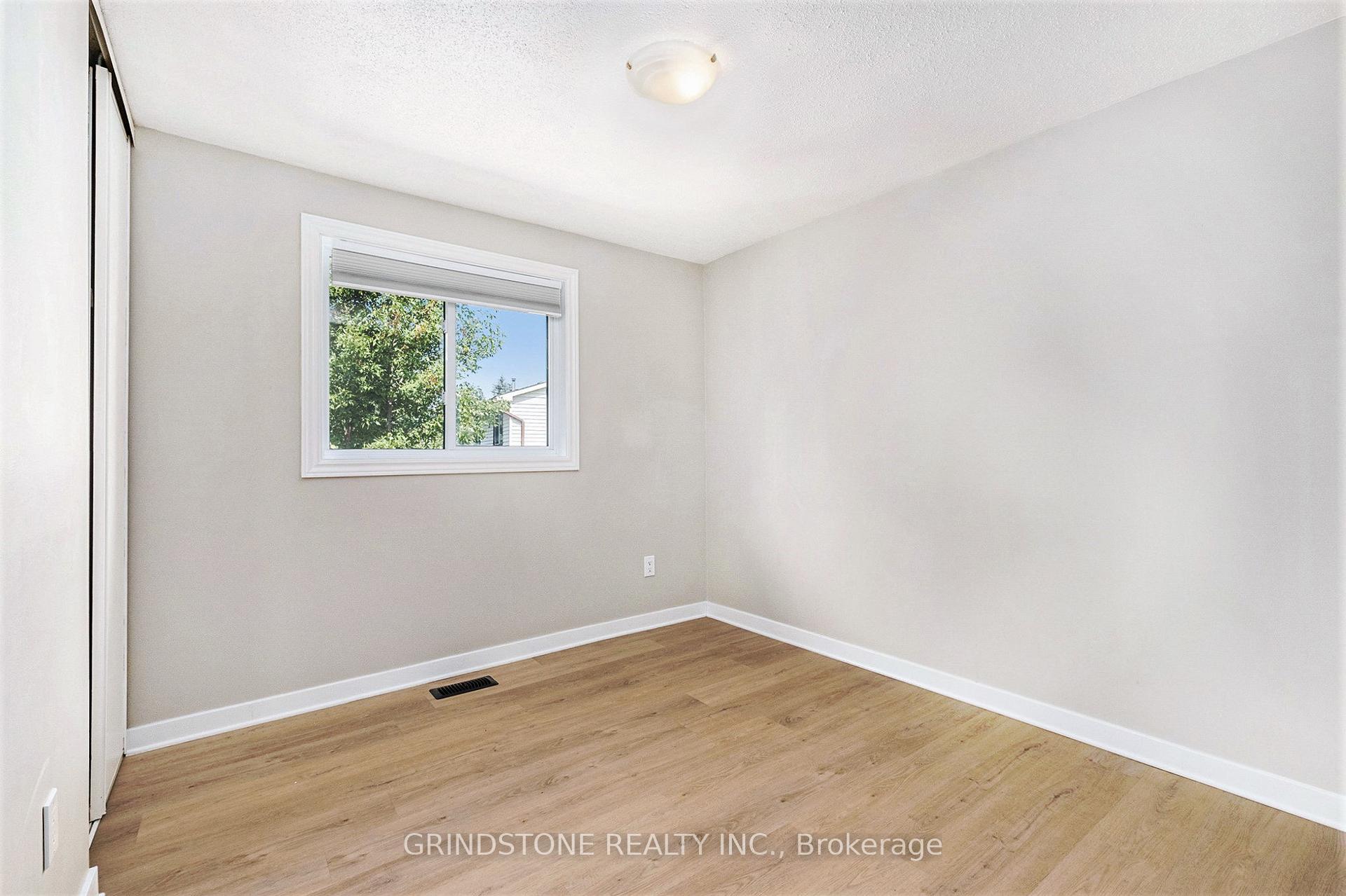 Photo 15 of 3 Winchester Drive, Ottawa, Kanata - Glencairn/Hazeldean — HOMEH