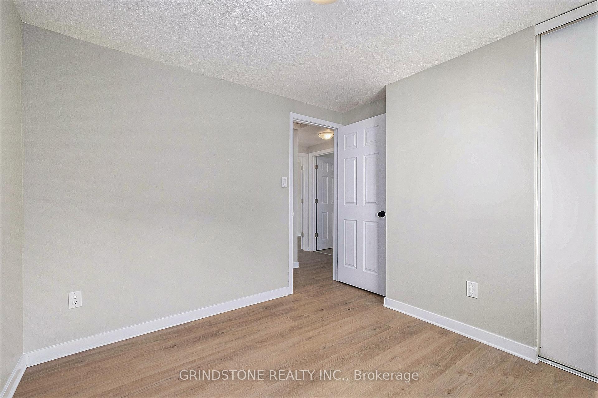 Photo 16 of 3 Winchester Drive, Ottawa, Kanata - Glencairn/Hazeldean — HOMEH