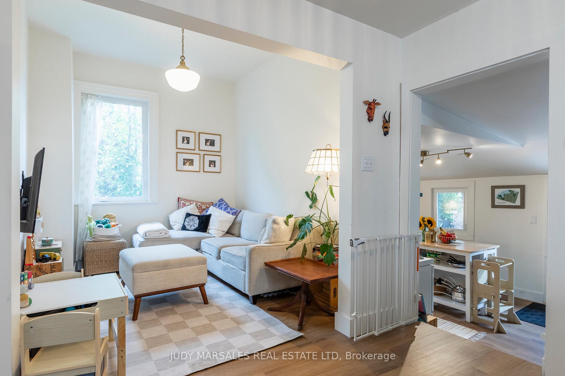 Photo 8 of 390 Bay Street N, Hamilton, North End — HOMEH