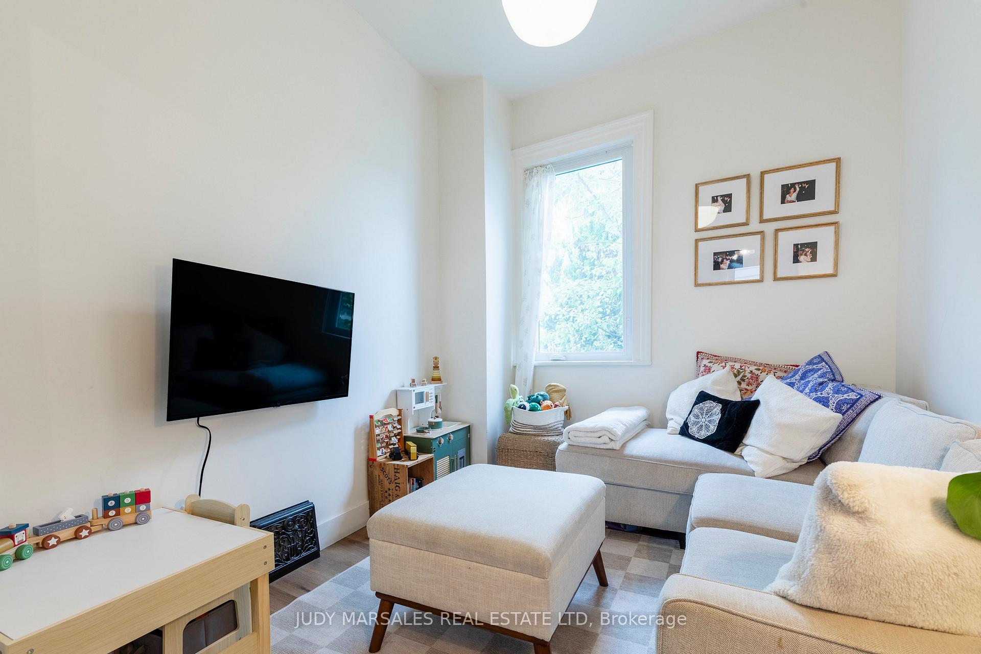 Photo 9 of 390 Bay Street N, Hamilton, North End — HOMEH