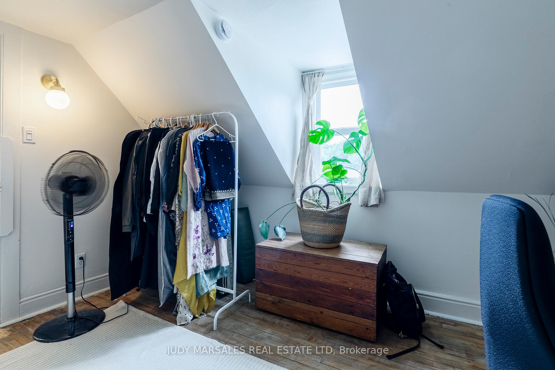 Photo 37 of 390 Bay Street N, Hamilton, North End — HOMEH