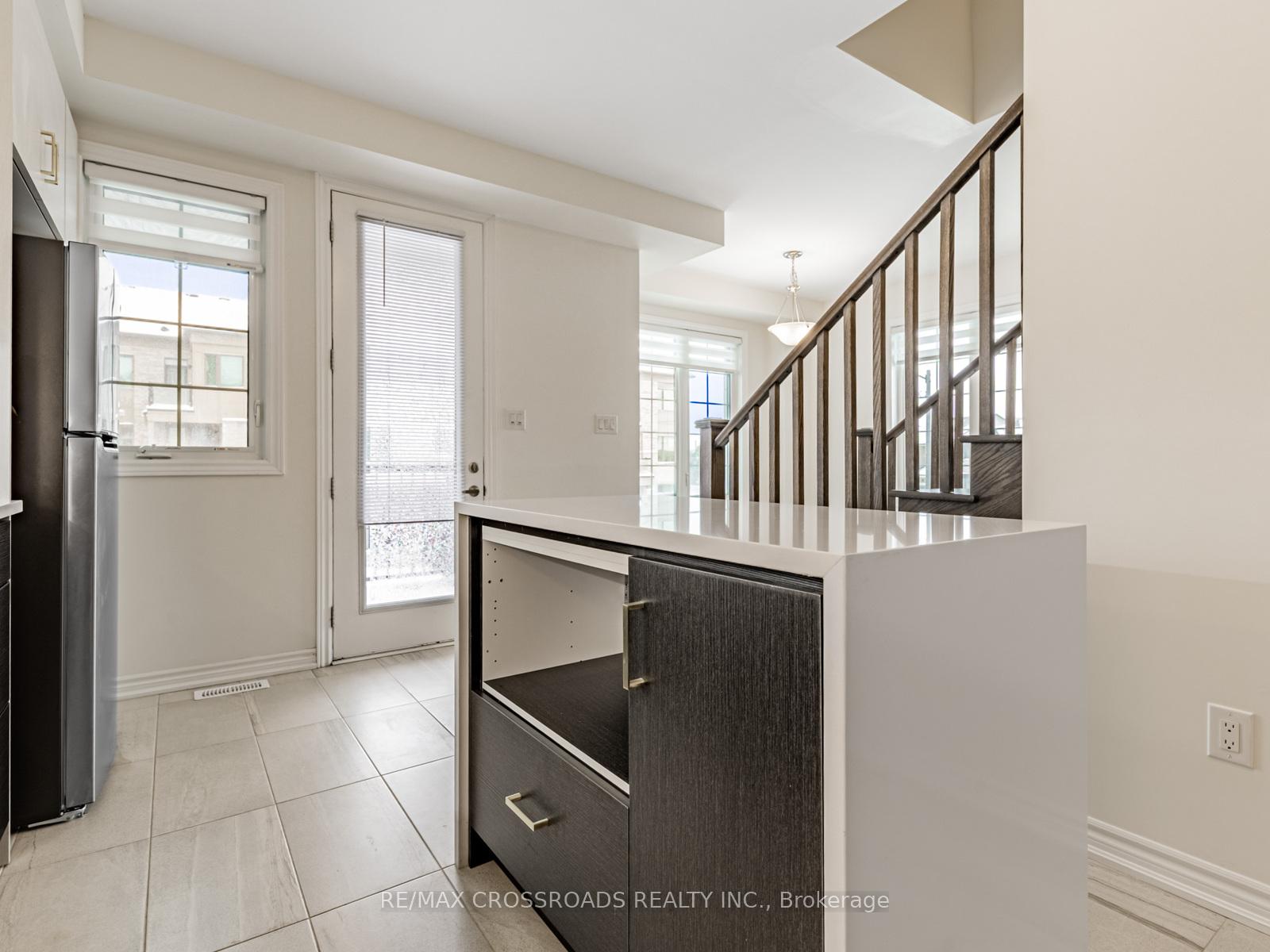 Photo 13 of 288 Beaverbrae Drive, Markham, Victoria Square — HOMEH