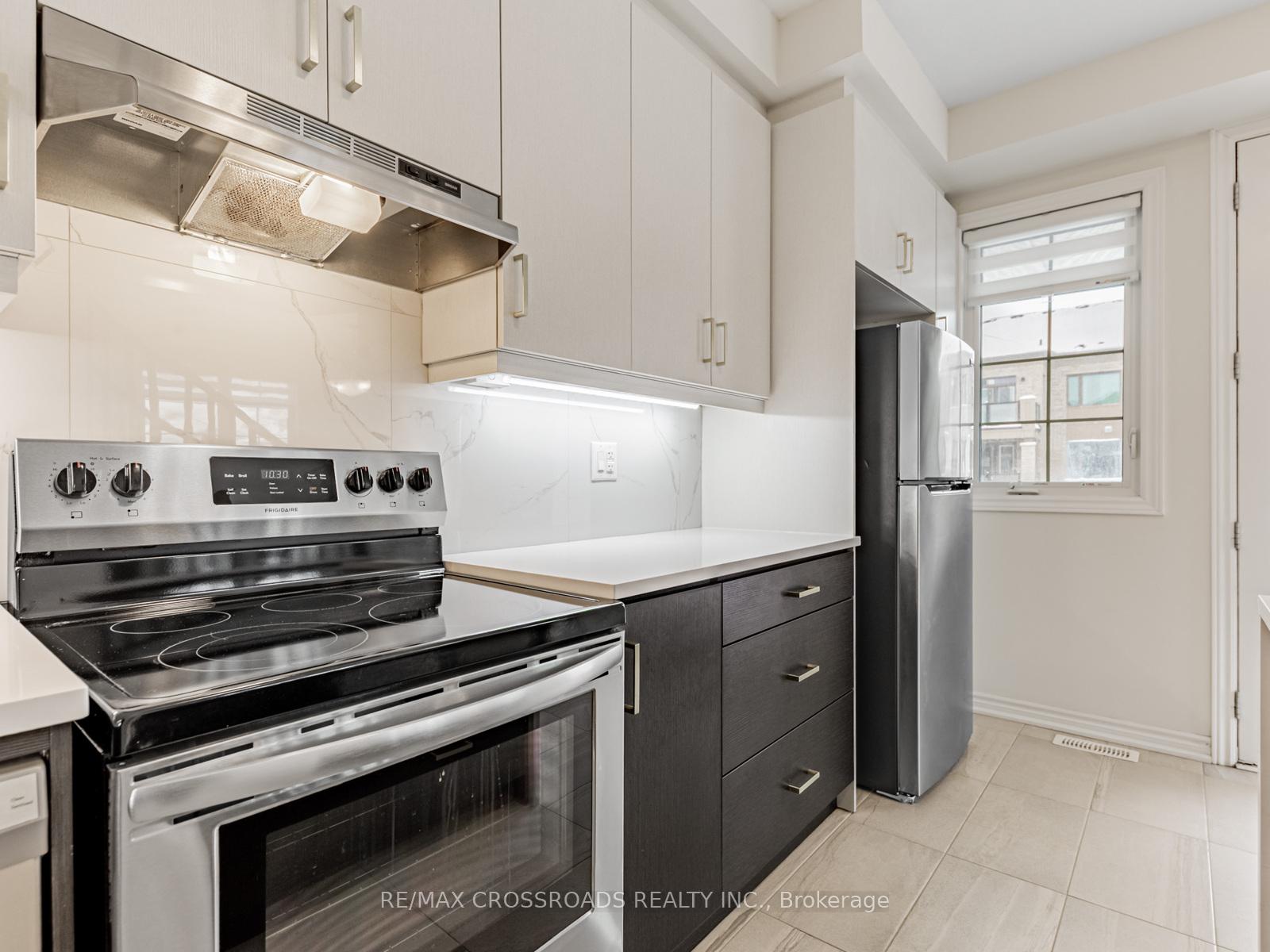 Photo 14 of 288 Beaverbrae Drive, Markham, Victoria Square — HOMEH
