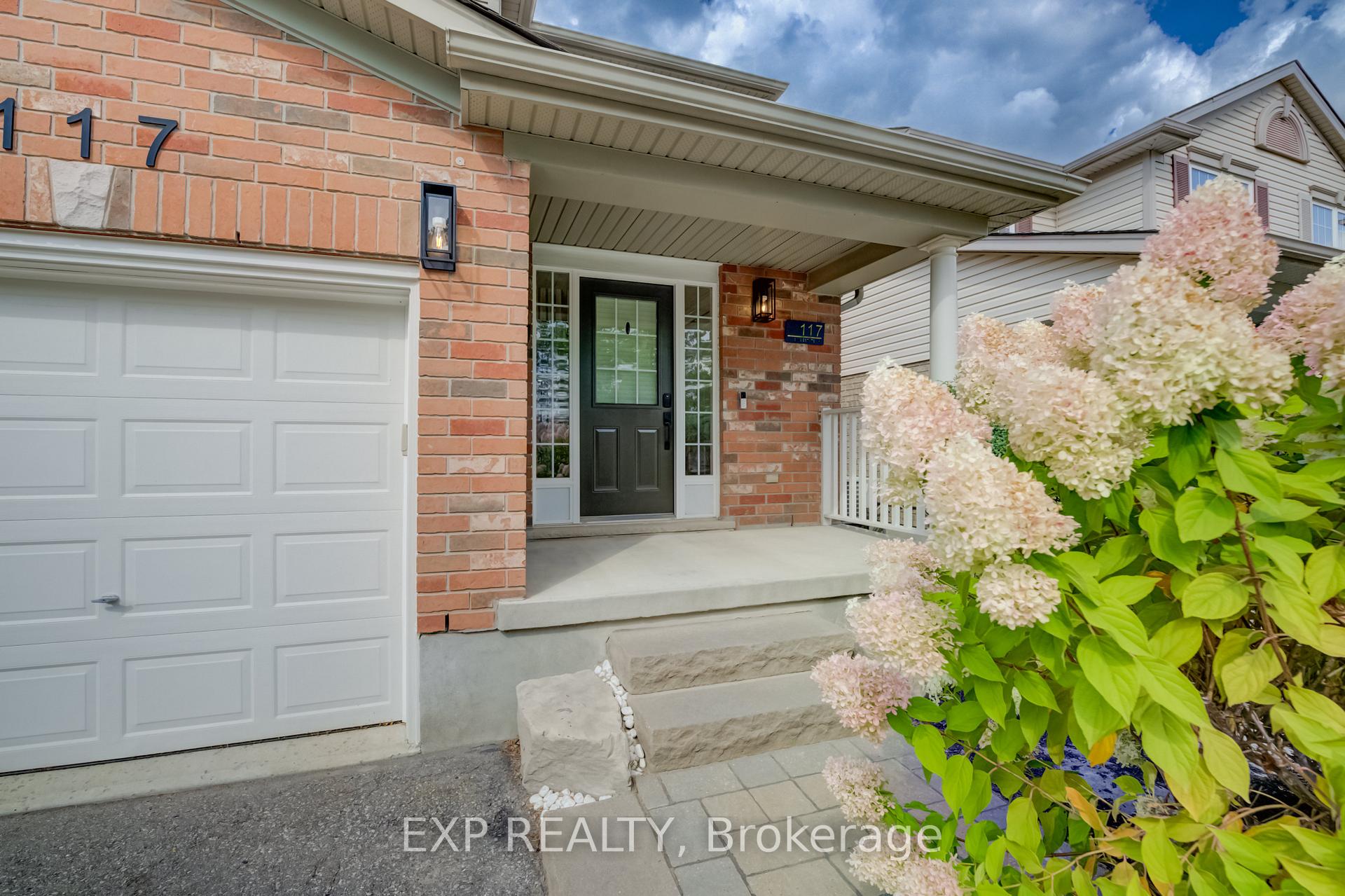 Photo 4 of 117 Sims Estate Drive, Kitchener — HOMEH