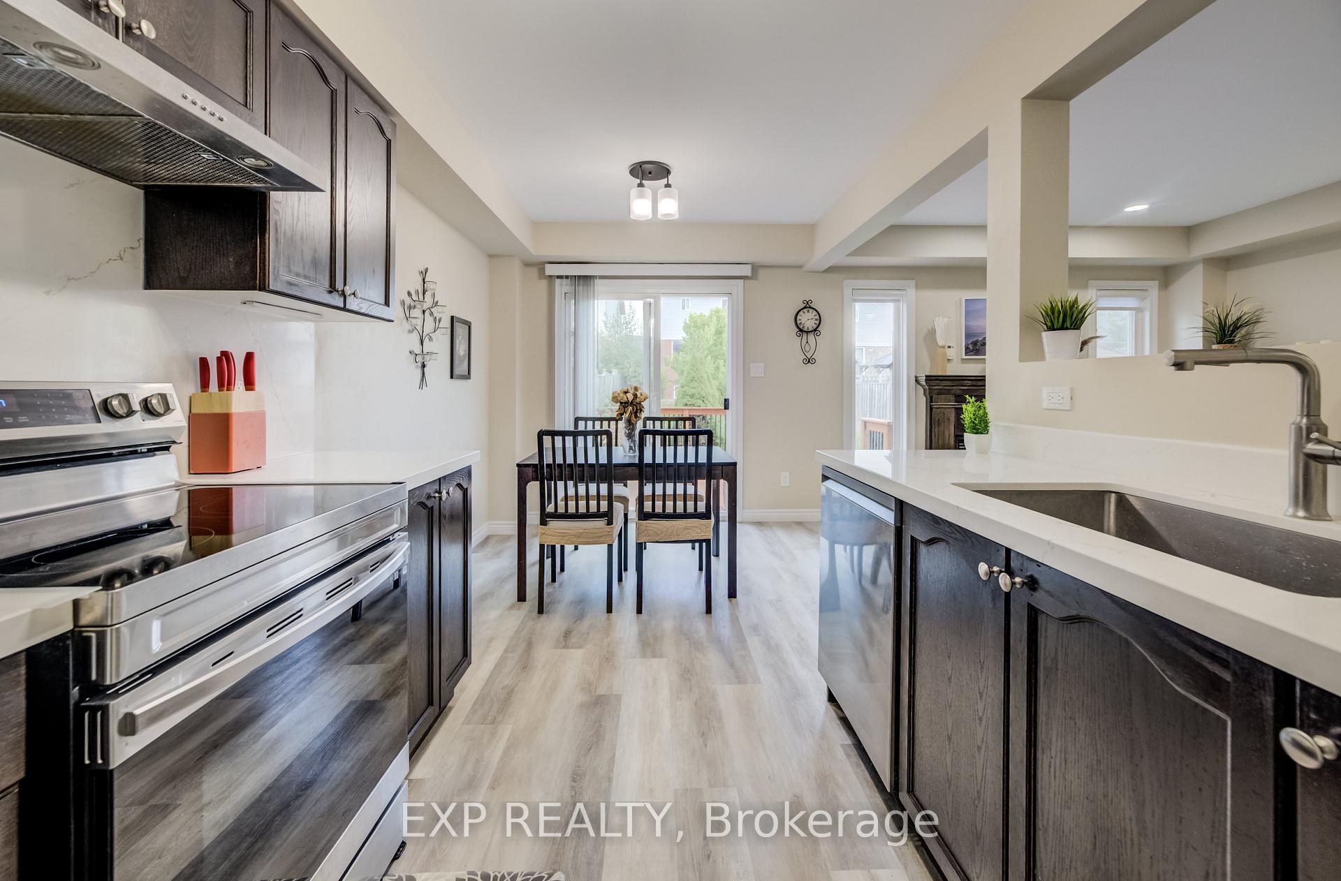 Photo 16 of 117 Sims Estate Drive, Kitchener — HOMEH