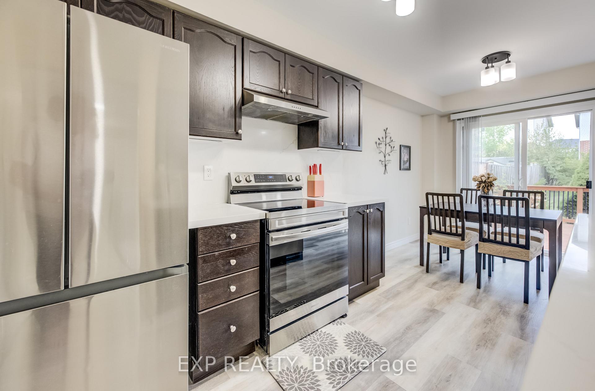 Photo 17 of 117 Sims Estate Drive, Kitchener — HOMEH