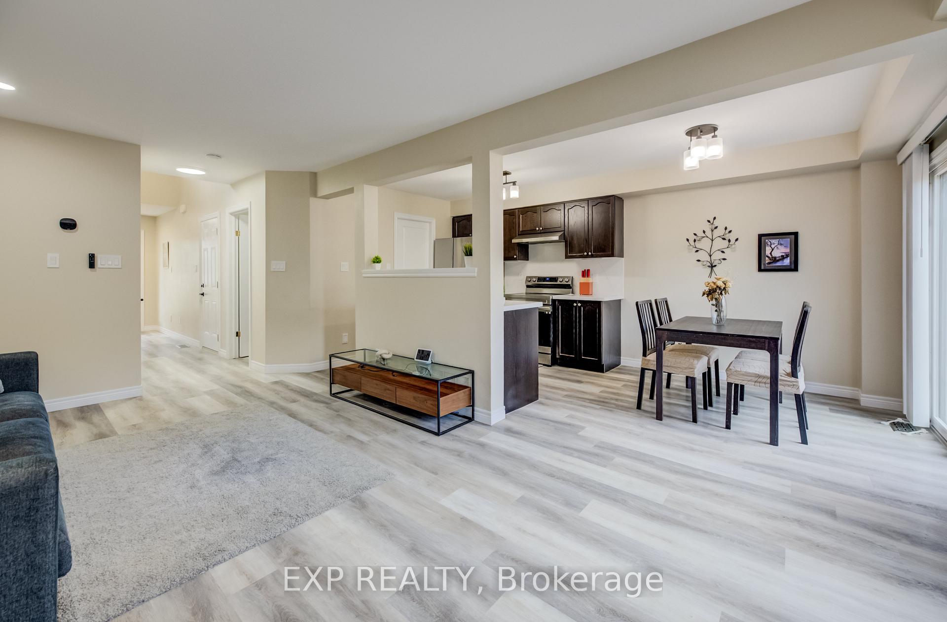 Photo 18 of 117 Sims Estate Drive, Kitchener — HOMEH